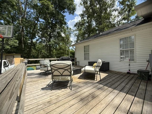 395 Austin St Property Photo 30
