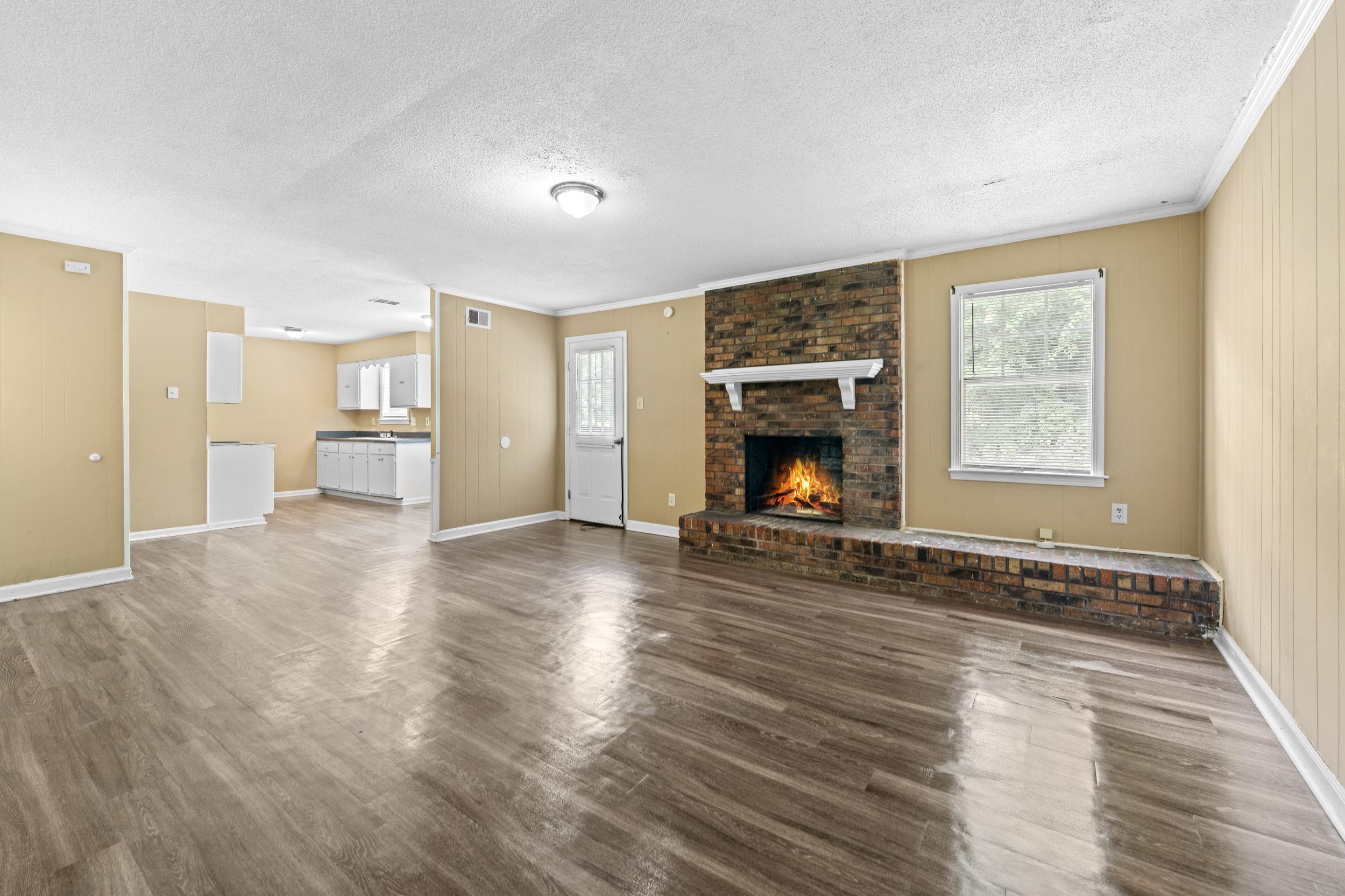 3873 Kerston Dr Property Photo 2