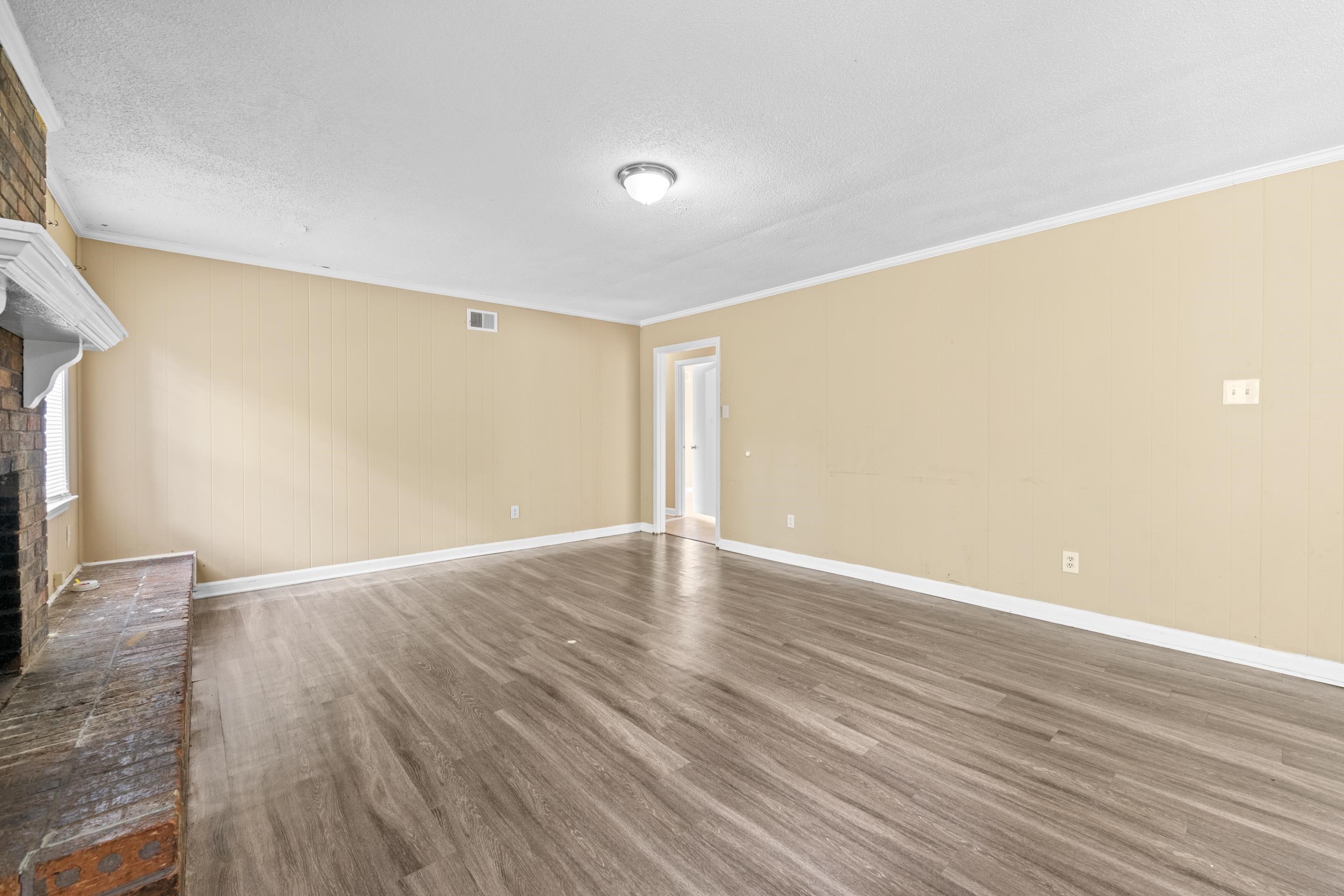 3873 Kerston Dr Property Photo 8