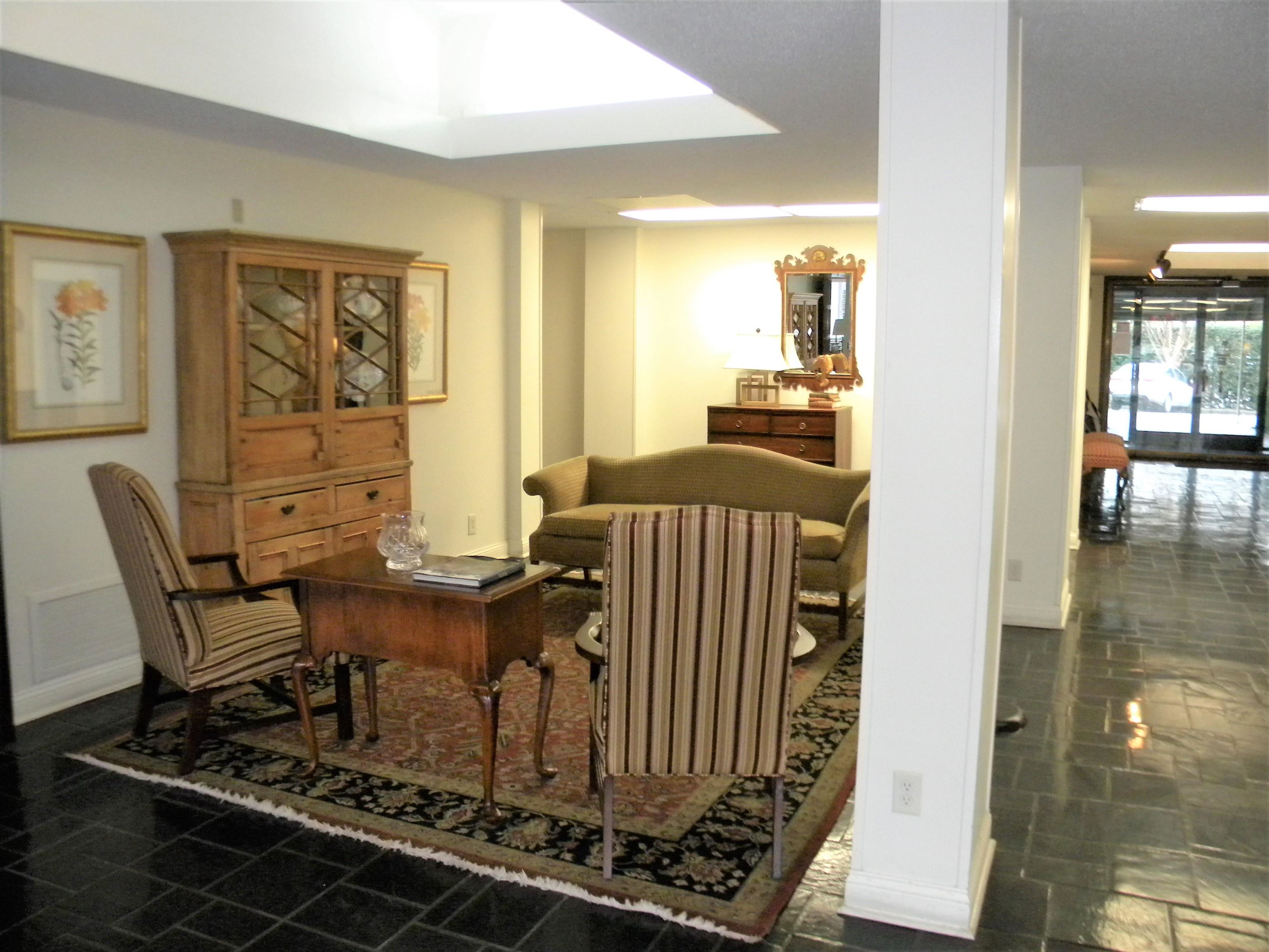 232 S Highland St 903 Property Photo 22
