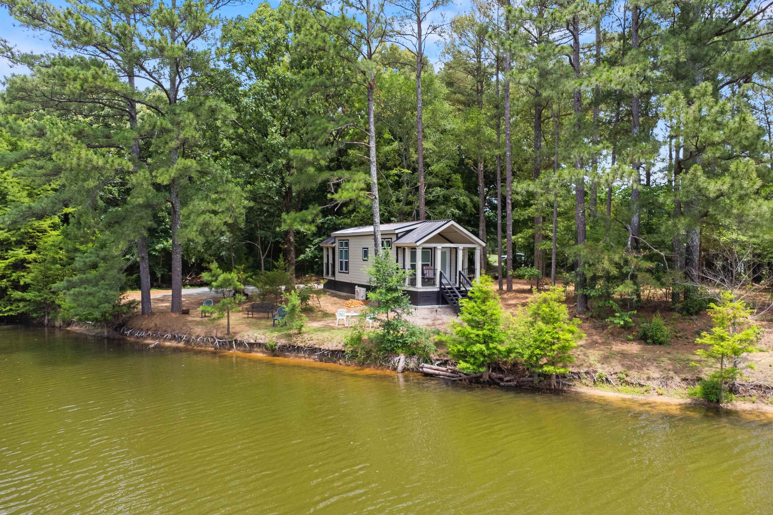 330 Whitley Way Property Photo 1