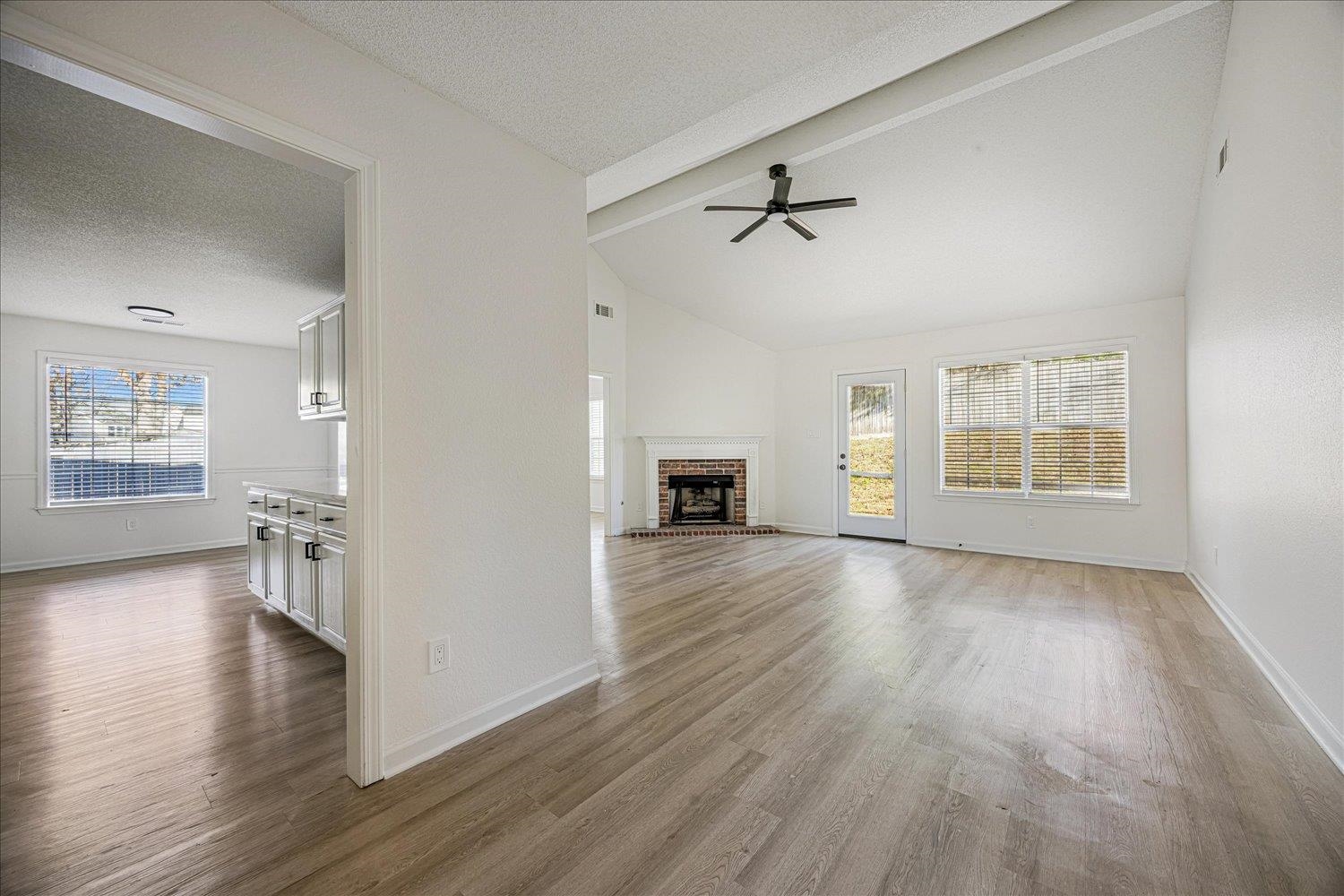 1282 River Bank Dr Property Photo 6