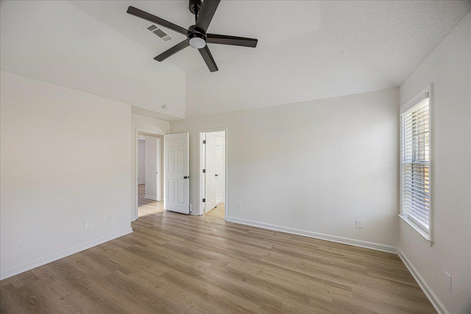 1282 River Bank Dr Property Photo 11