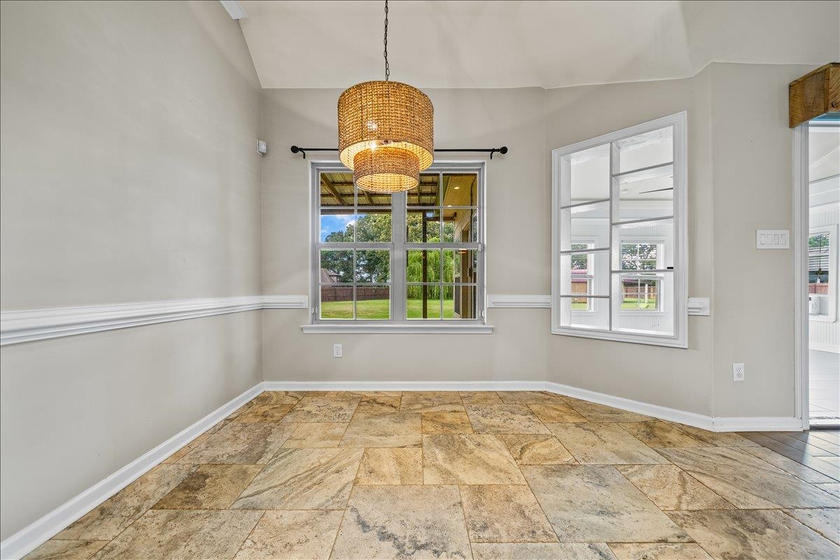 10 Inez Cv Property Photo 12