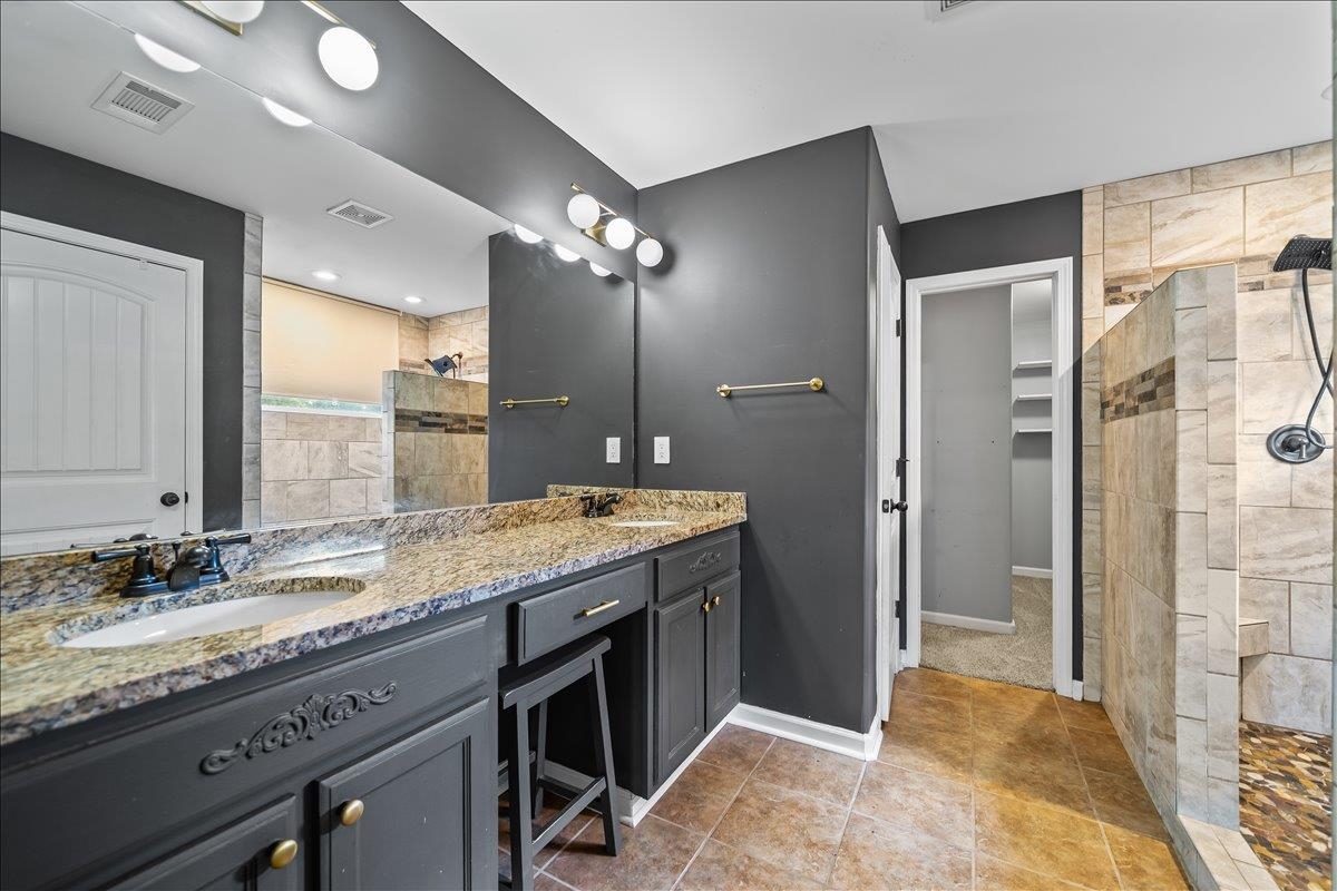 10 Inez Cv Property Photo 18