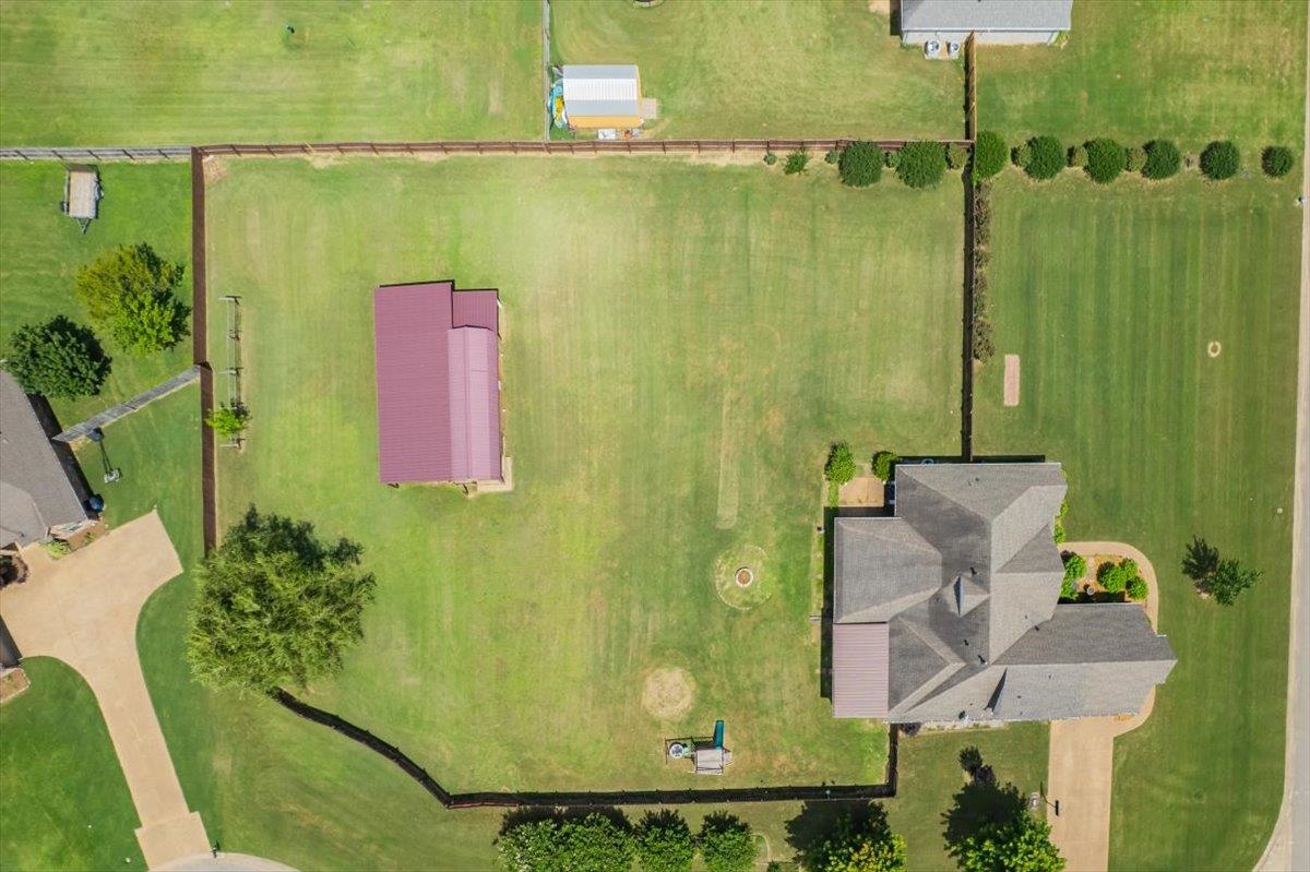10 Inez Cv Property Photo 33