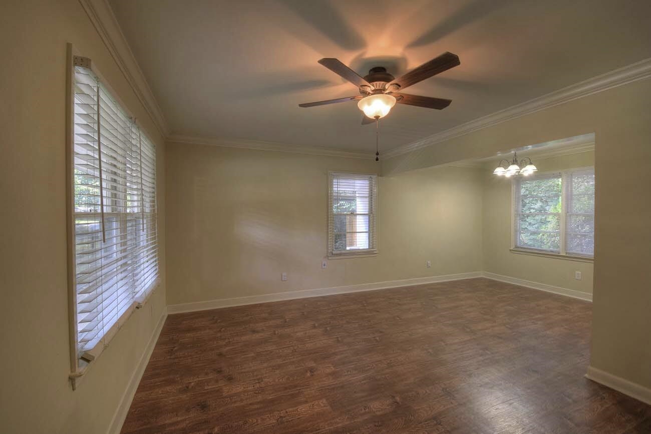 4624 Leatherwood St Property Photo 3