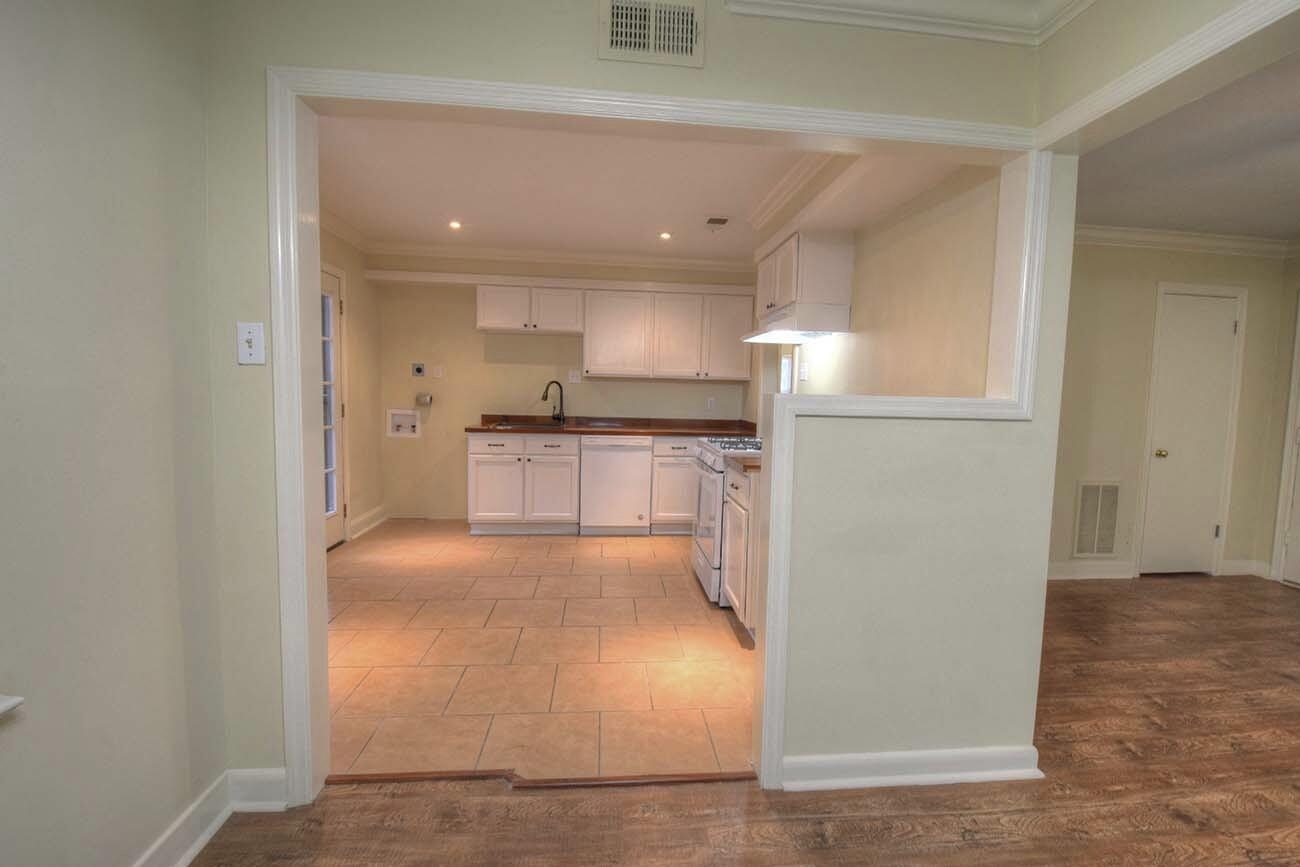 4624 Leatherwood St Property Photo 5