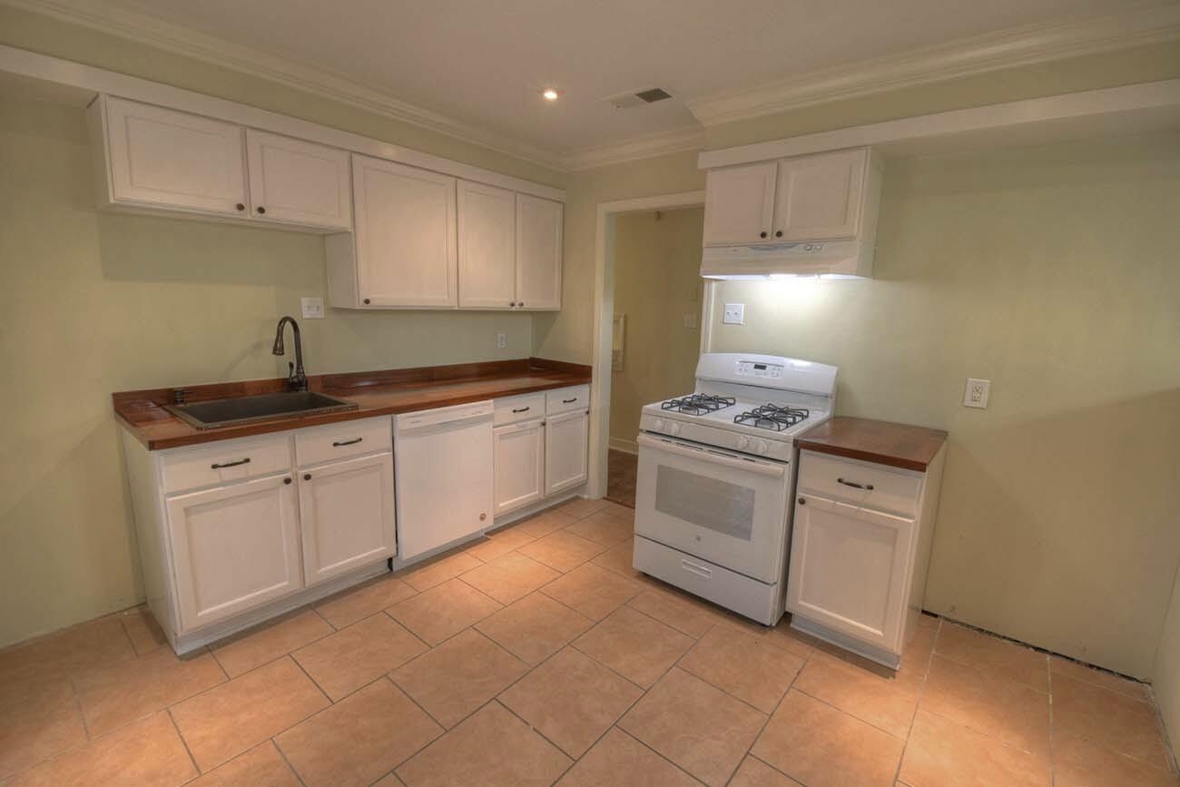4624 Leatherwood St Property Photo 10