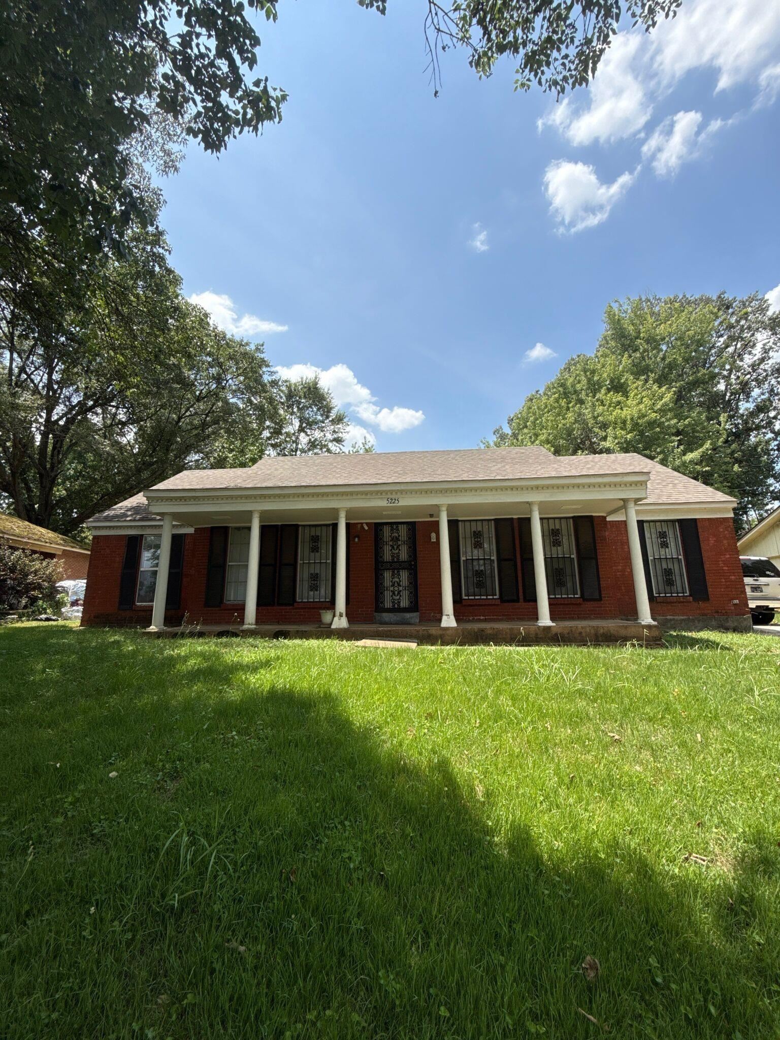 5225 APOLLO ST Property Photo 1
