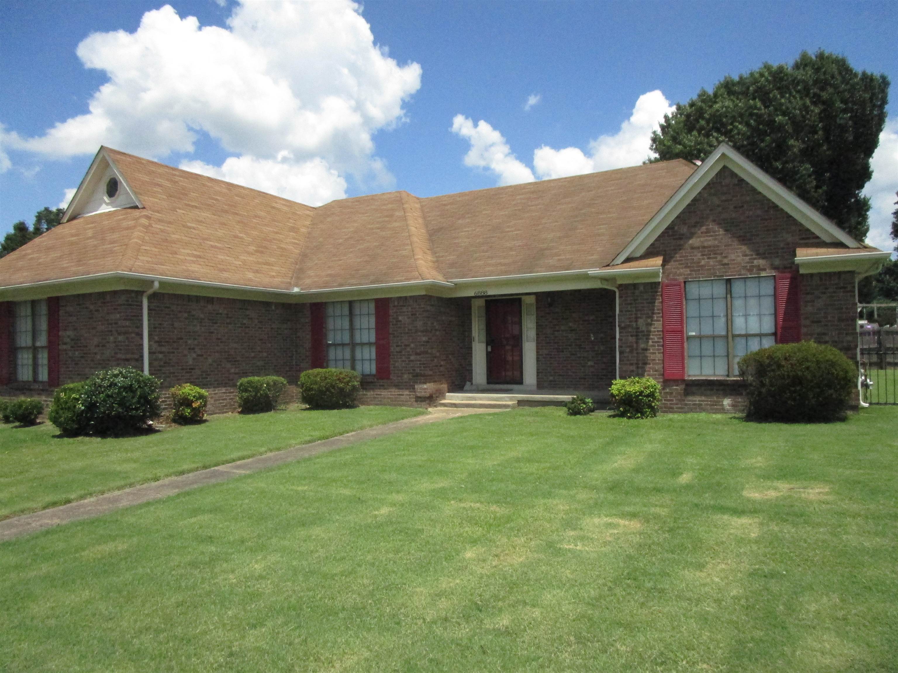 6888 Juana Dr Property Photo 1