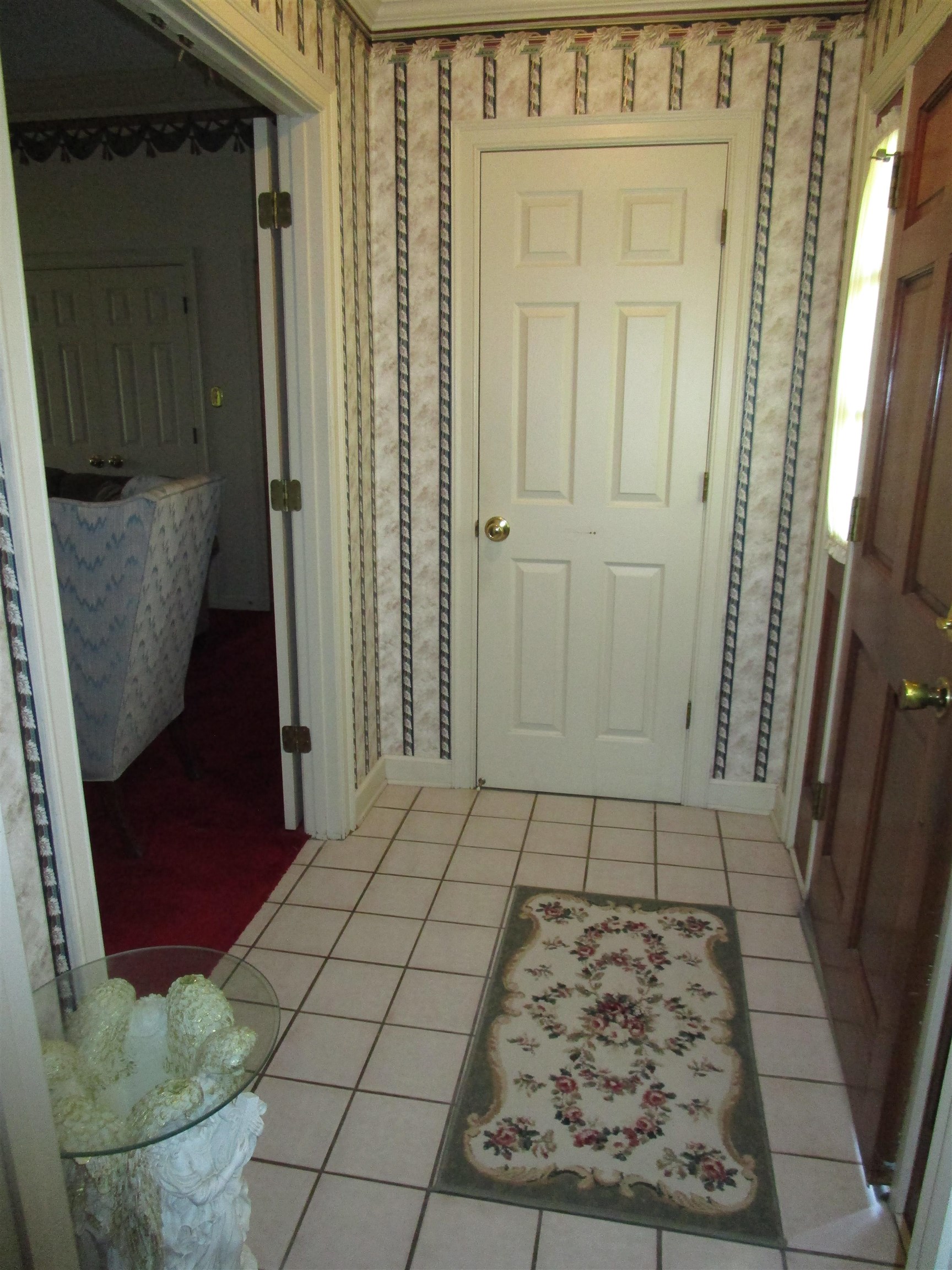 6888 Juana Dr Property Photo 5