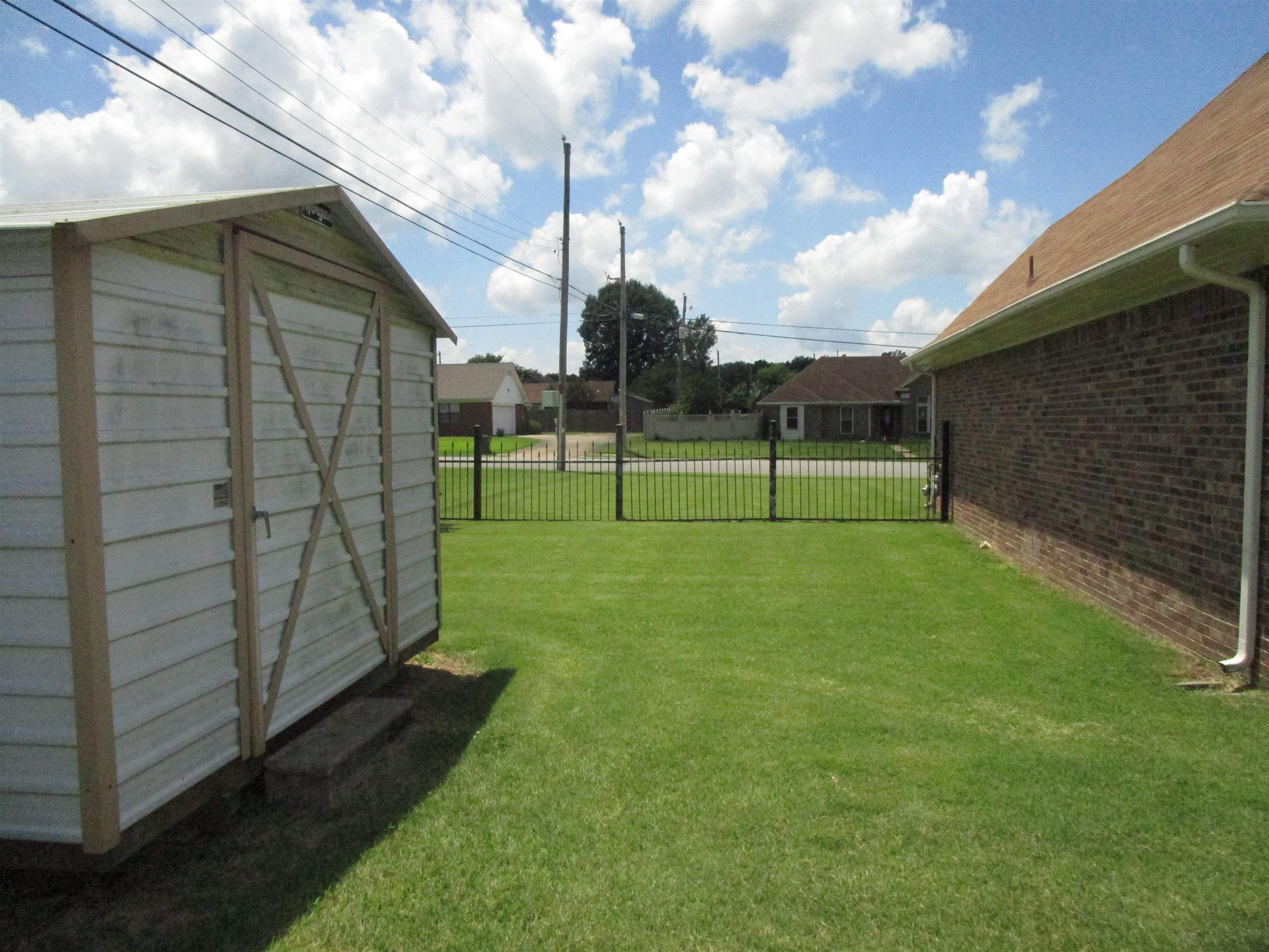6888 Juana Dr Property Photo 23