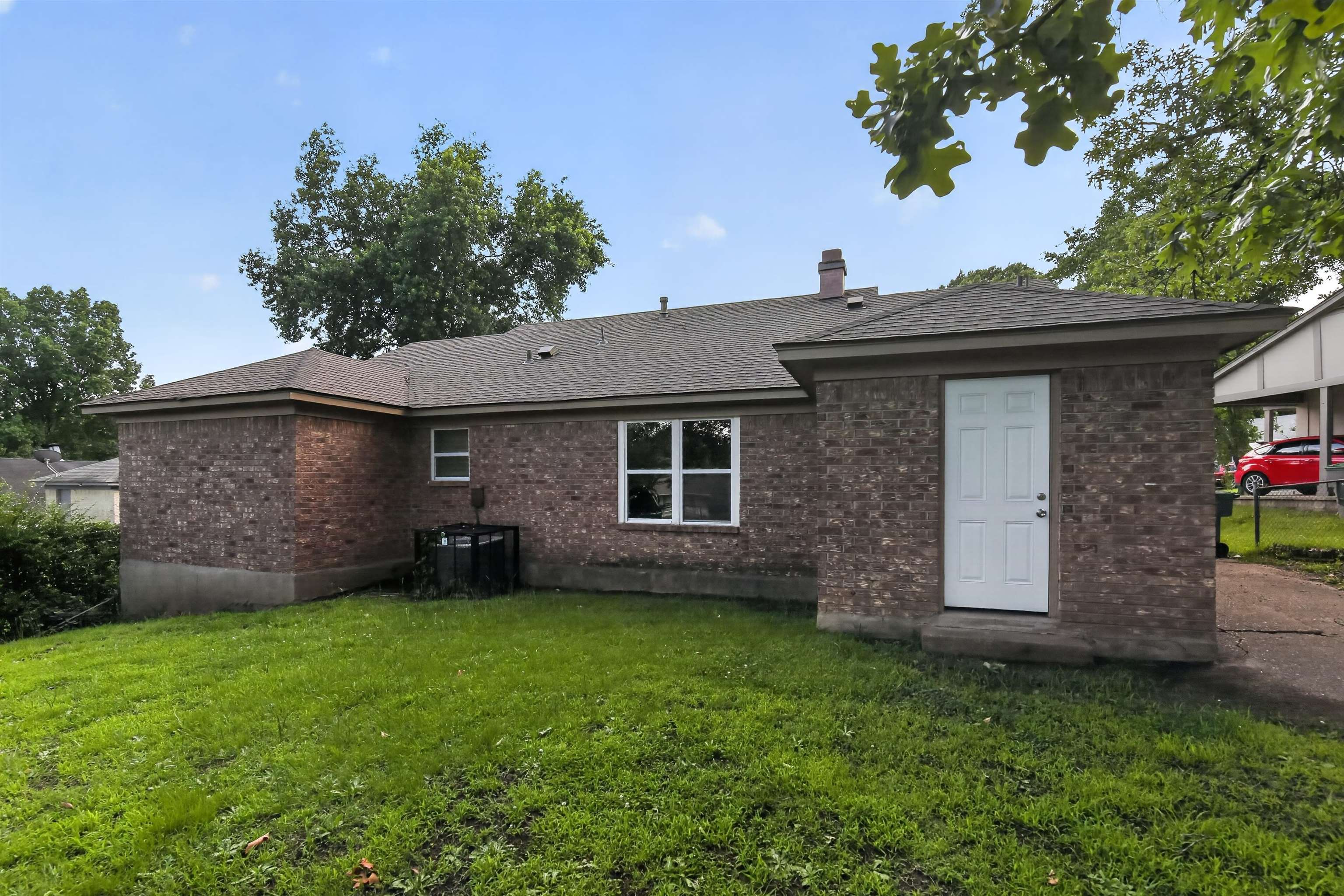 4998 Penwood Cv Property Photo 2