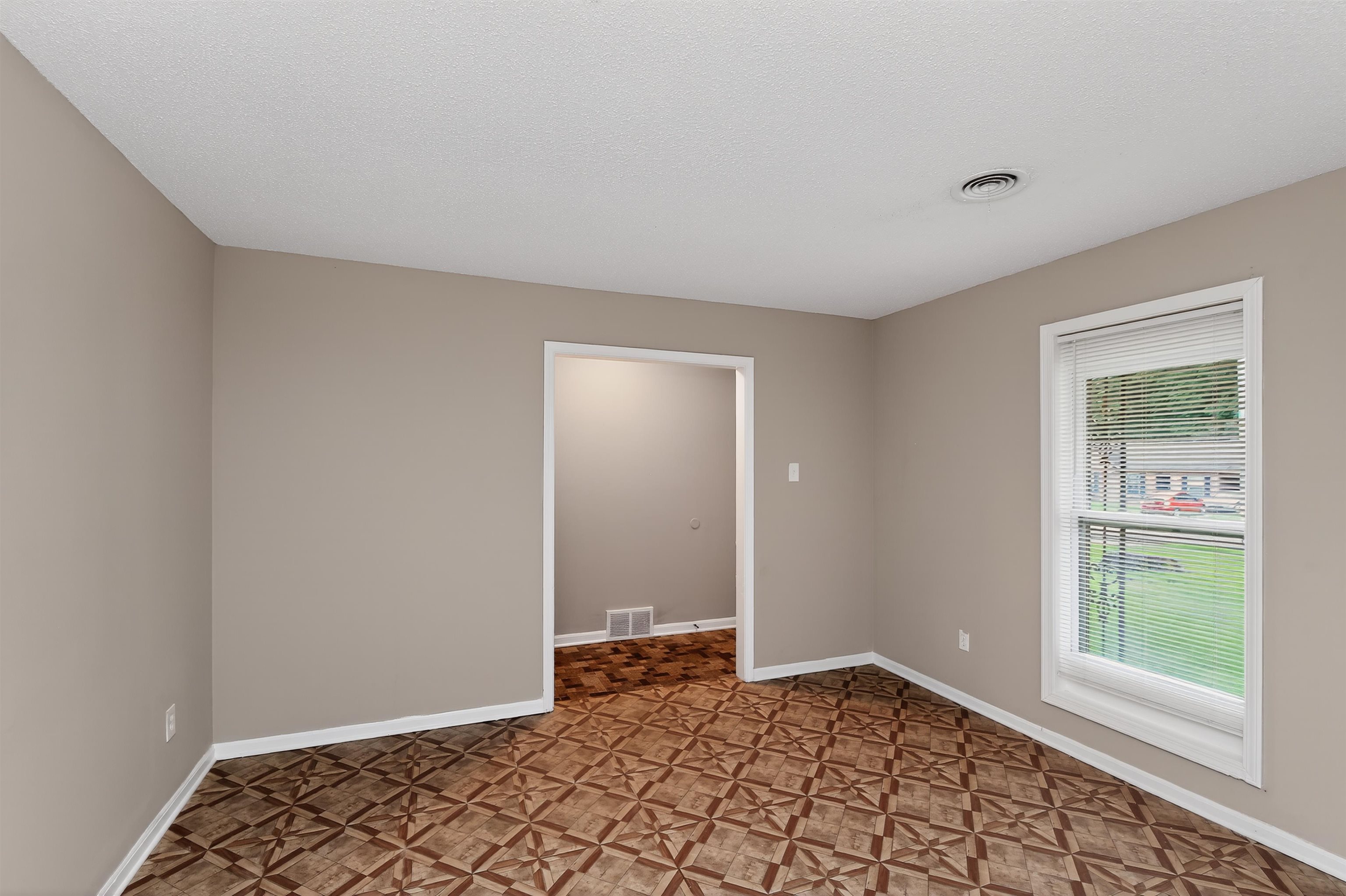 4998 Penwood Cv Property Photo 14