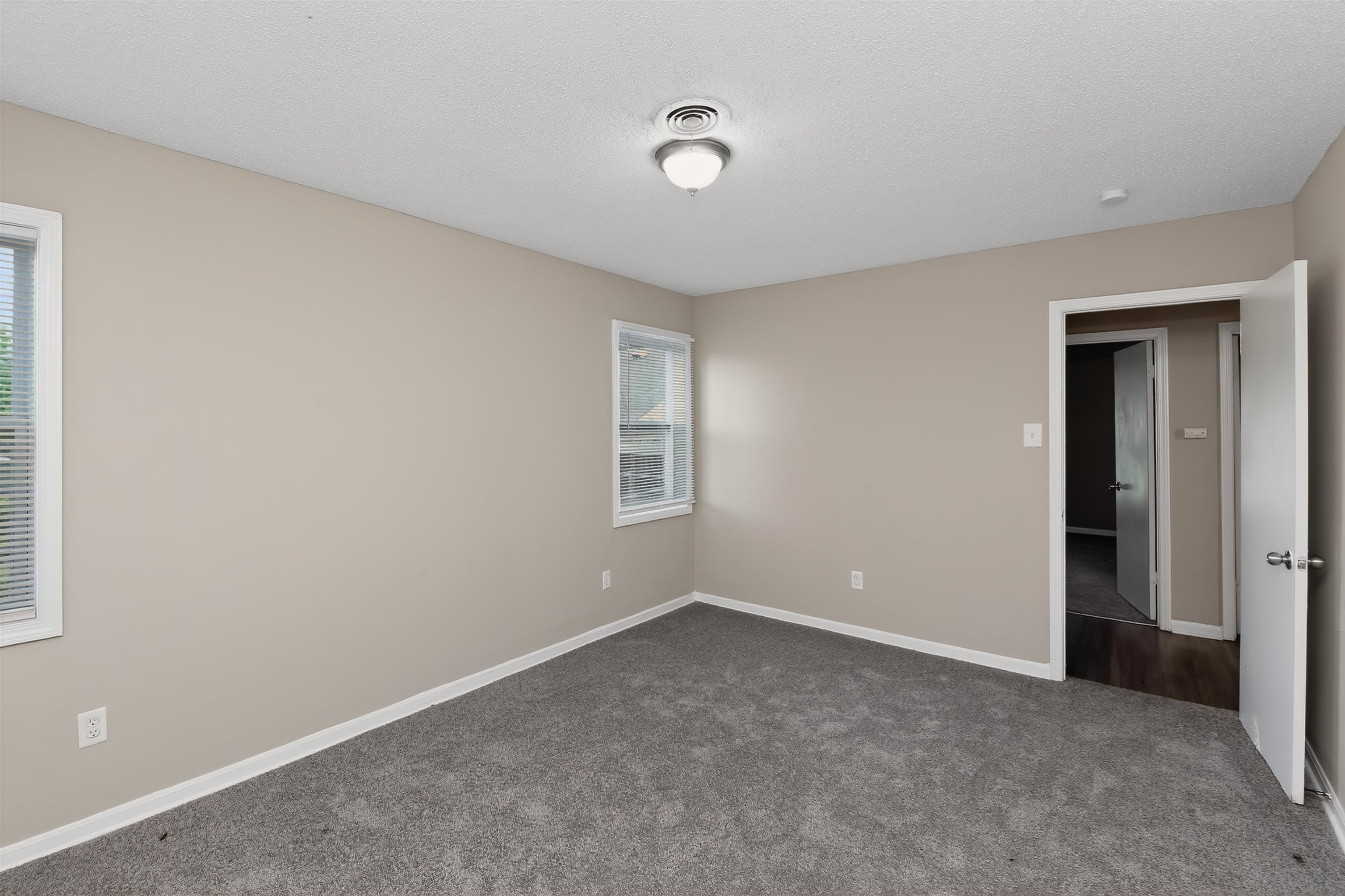 4998 Penwood Cv Property Photo 17