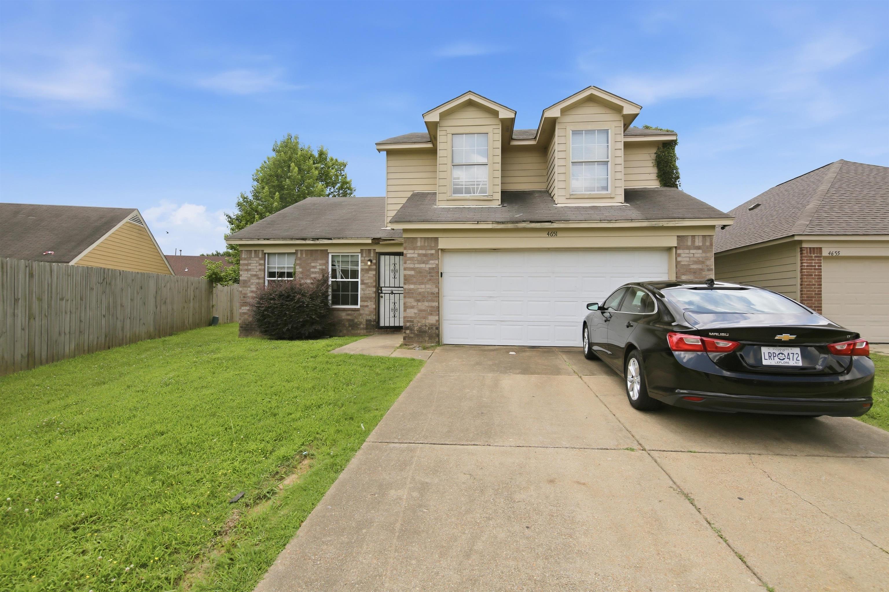 4651 Royal View Dr Property Photo 1