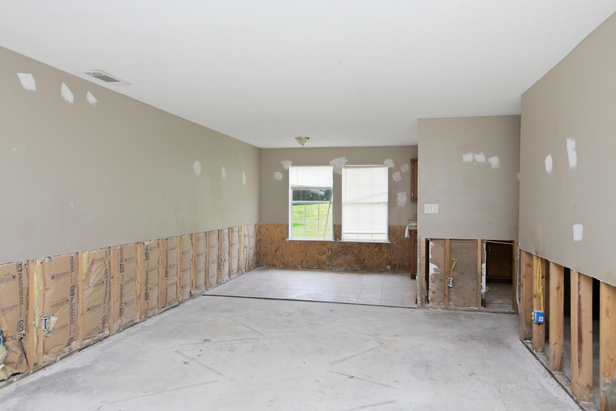 4651 Royal View Dr Property Photo 7