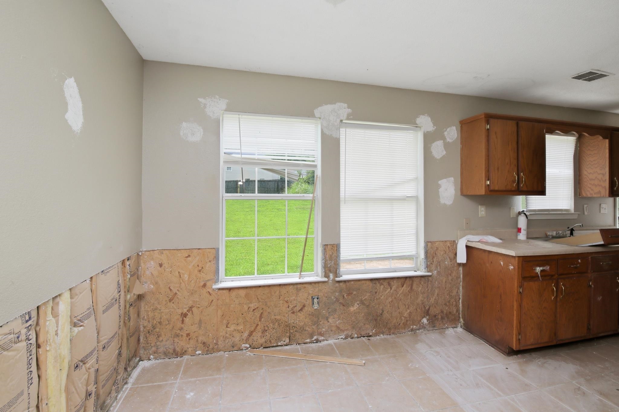 4651 Royal View Dr Property Photo 9