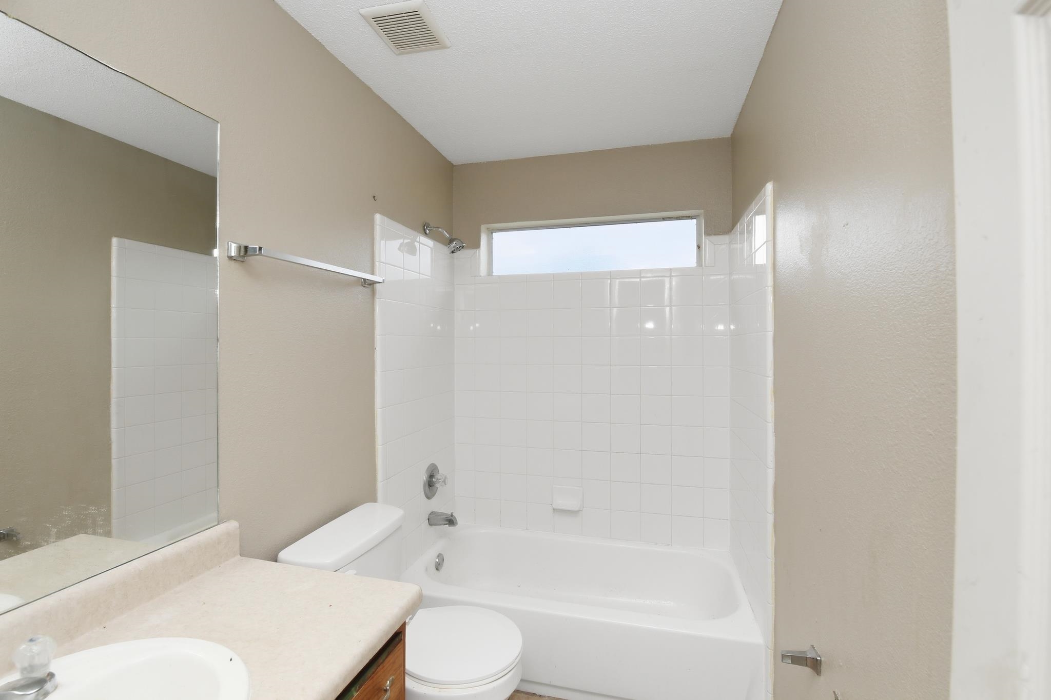 4651 Royal View Dr Property Photo 15
