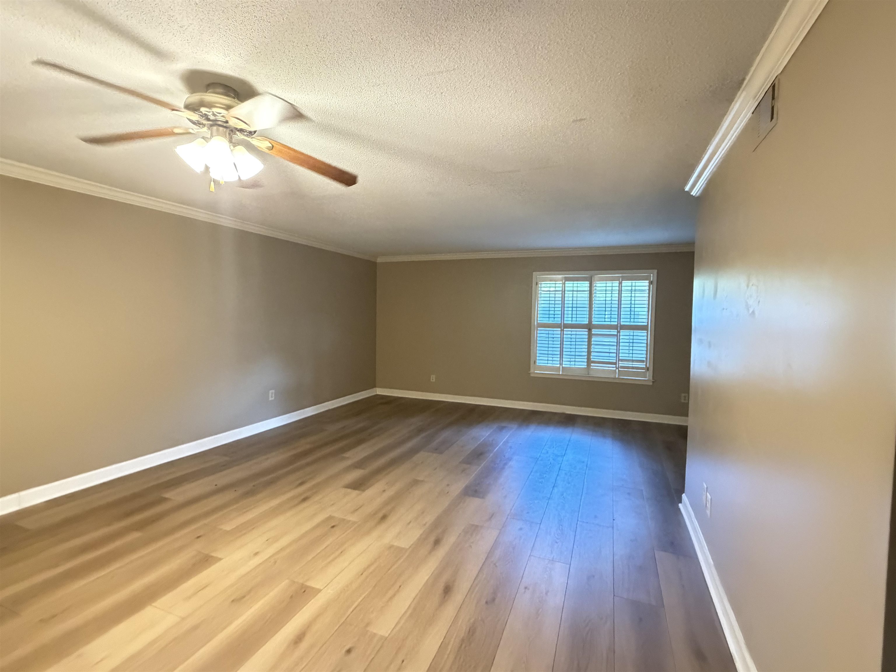 5718 Quince Rd 13 Property Photo 10