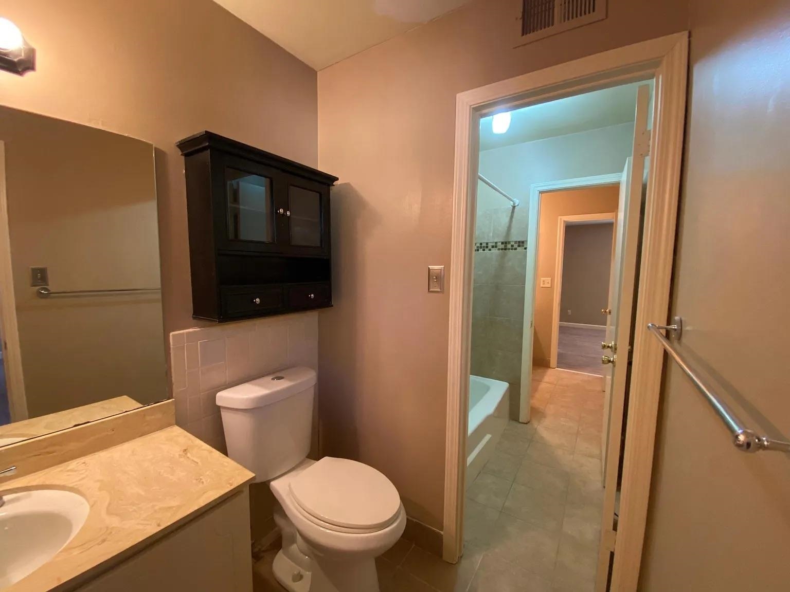 5718 Quince Rd 13 Property Photo 18