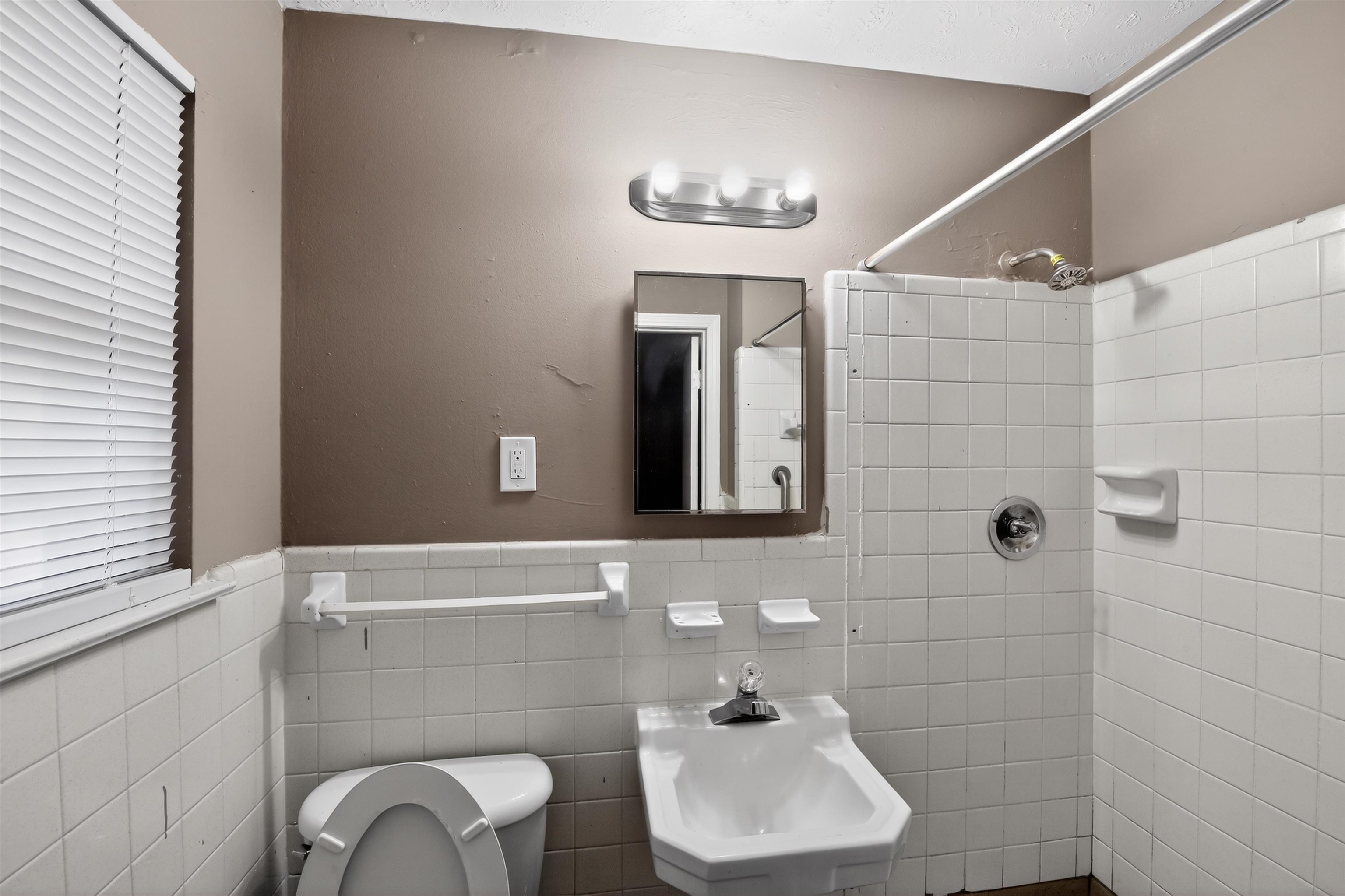 3081 Boxdale St Property Photo 13