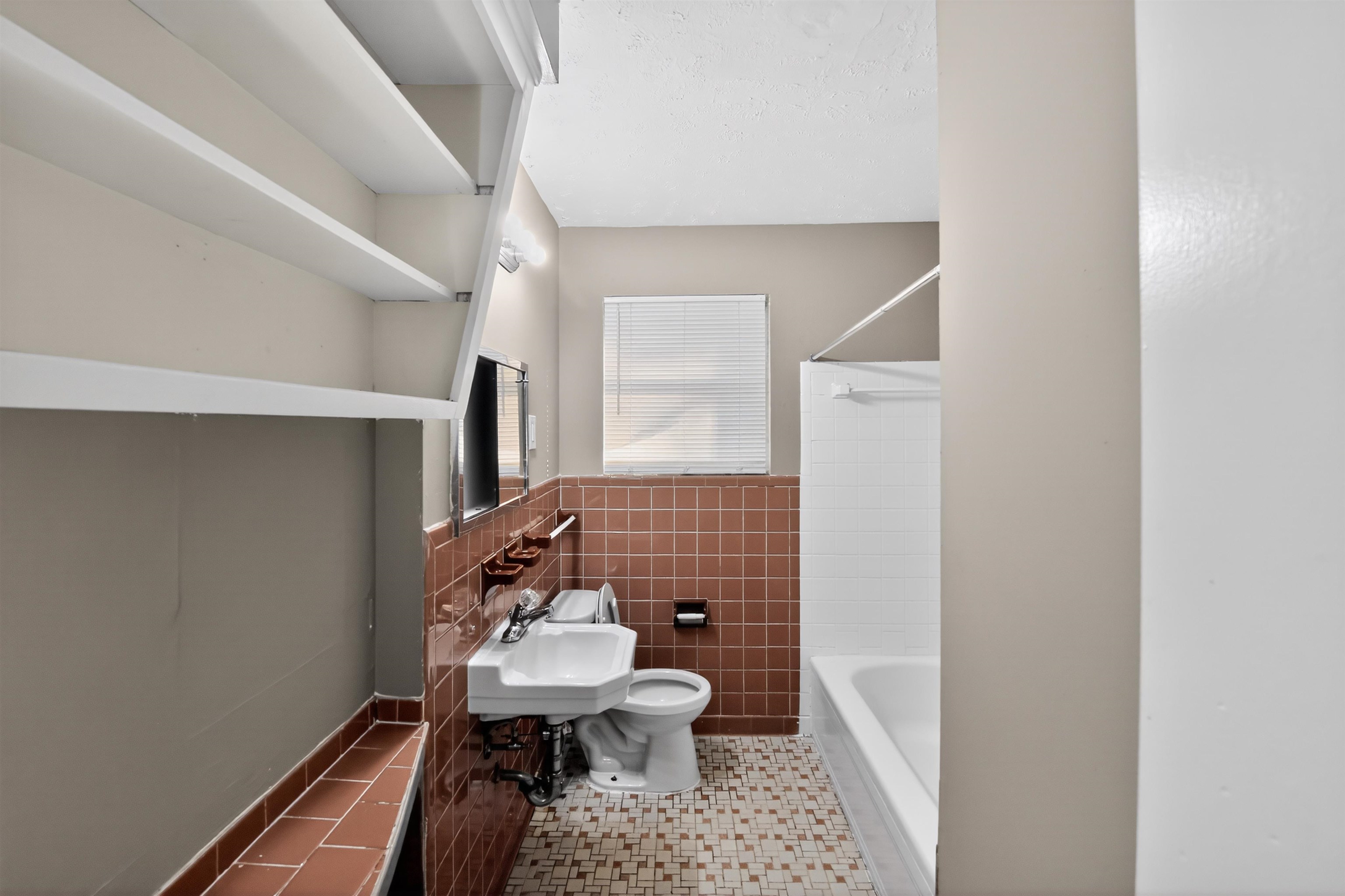 3081 Boxdale St Property Photo 14