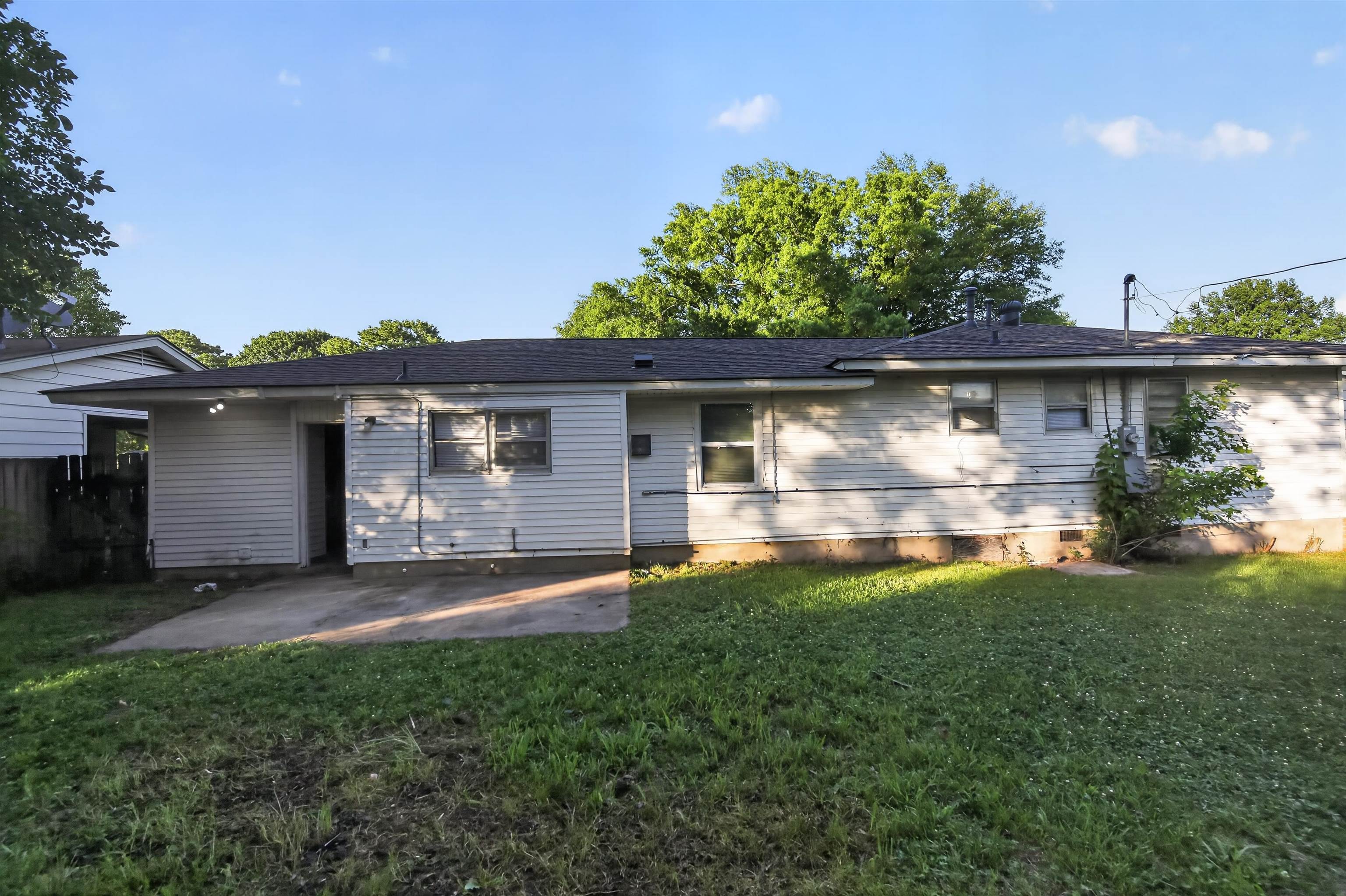 3081 Boxdale St Property Photo 17