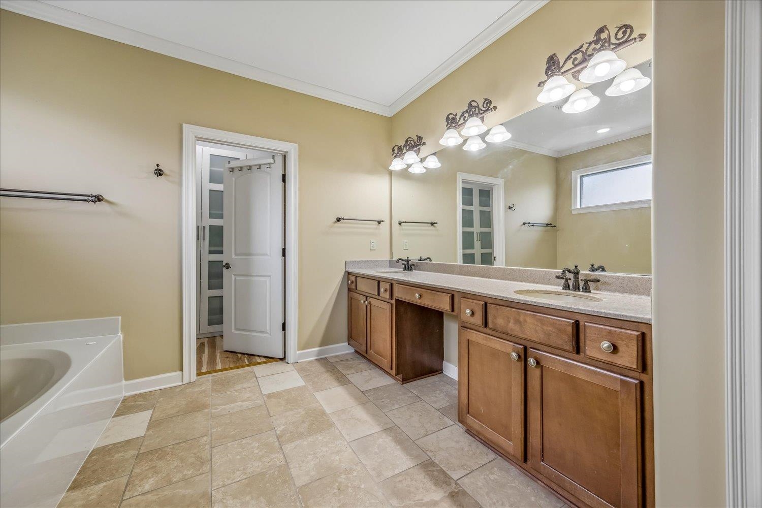 9328 Owl Hill Dr Property Photo 20