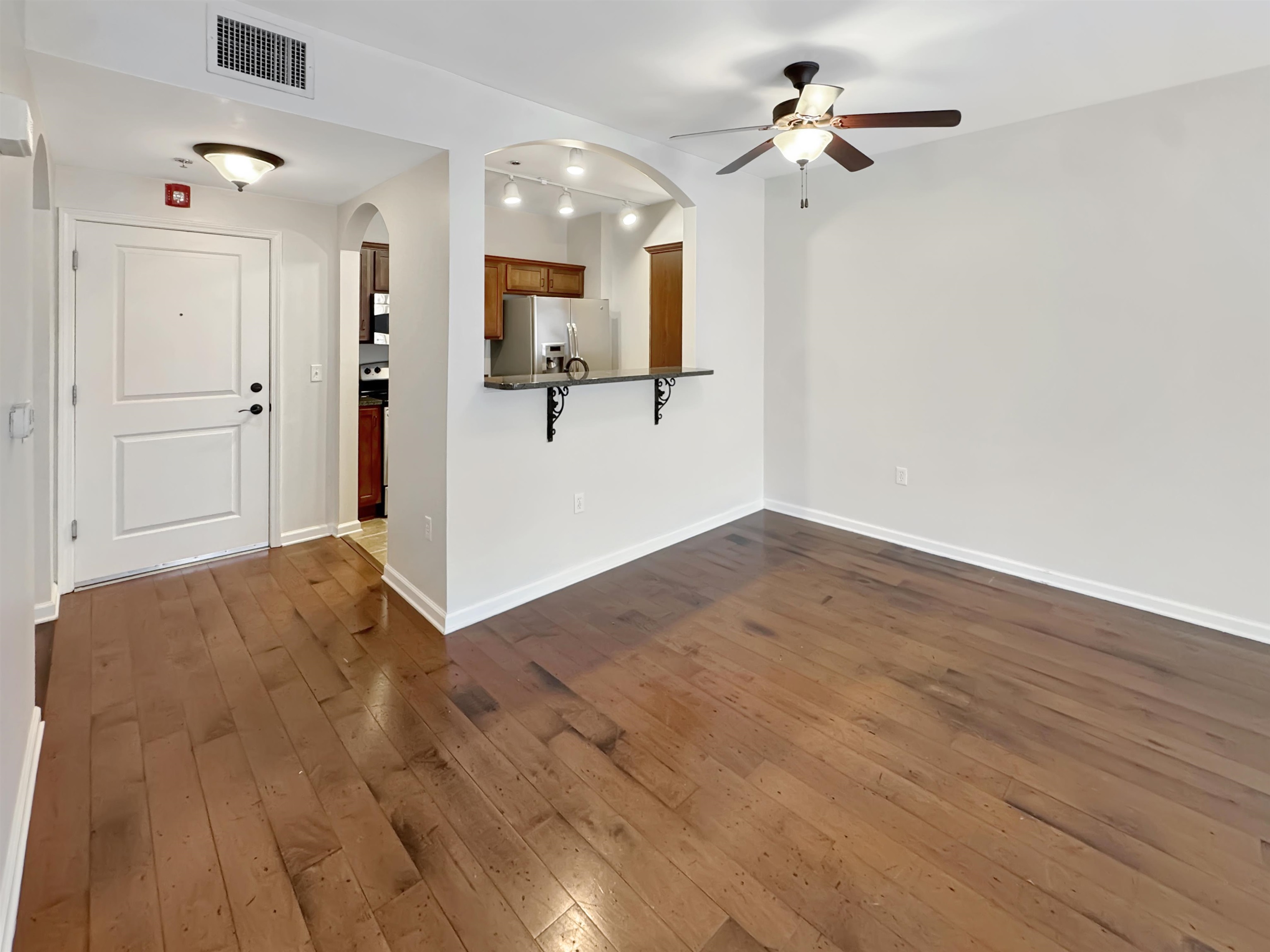 665 Tennessee St 407 Property Photo 13