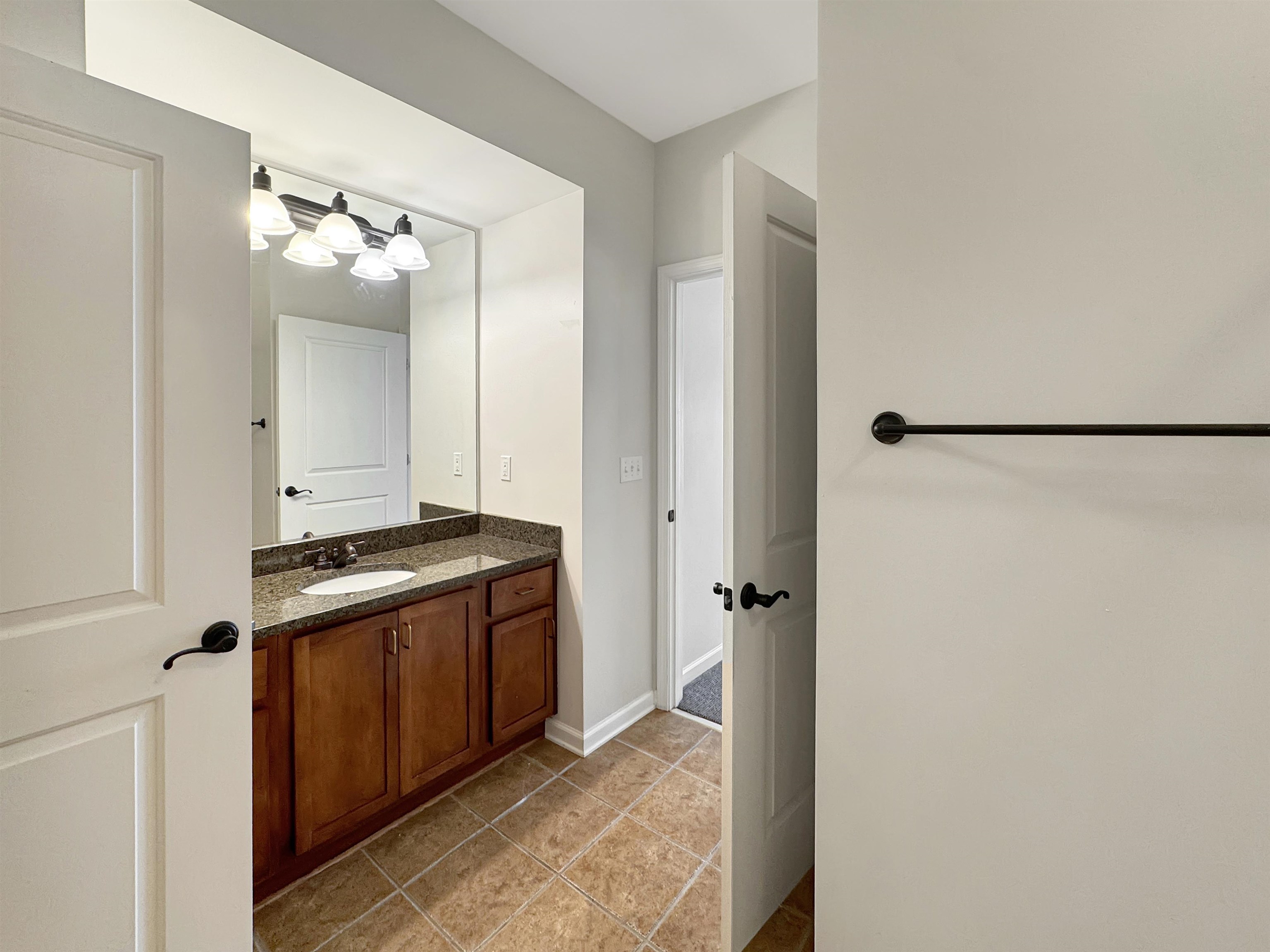 665 Tennessee St 407 Property Photo 14