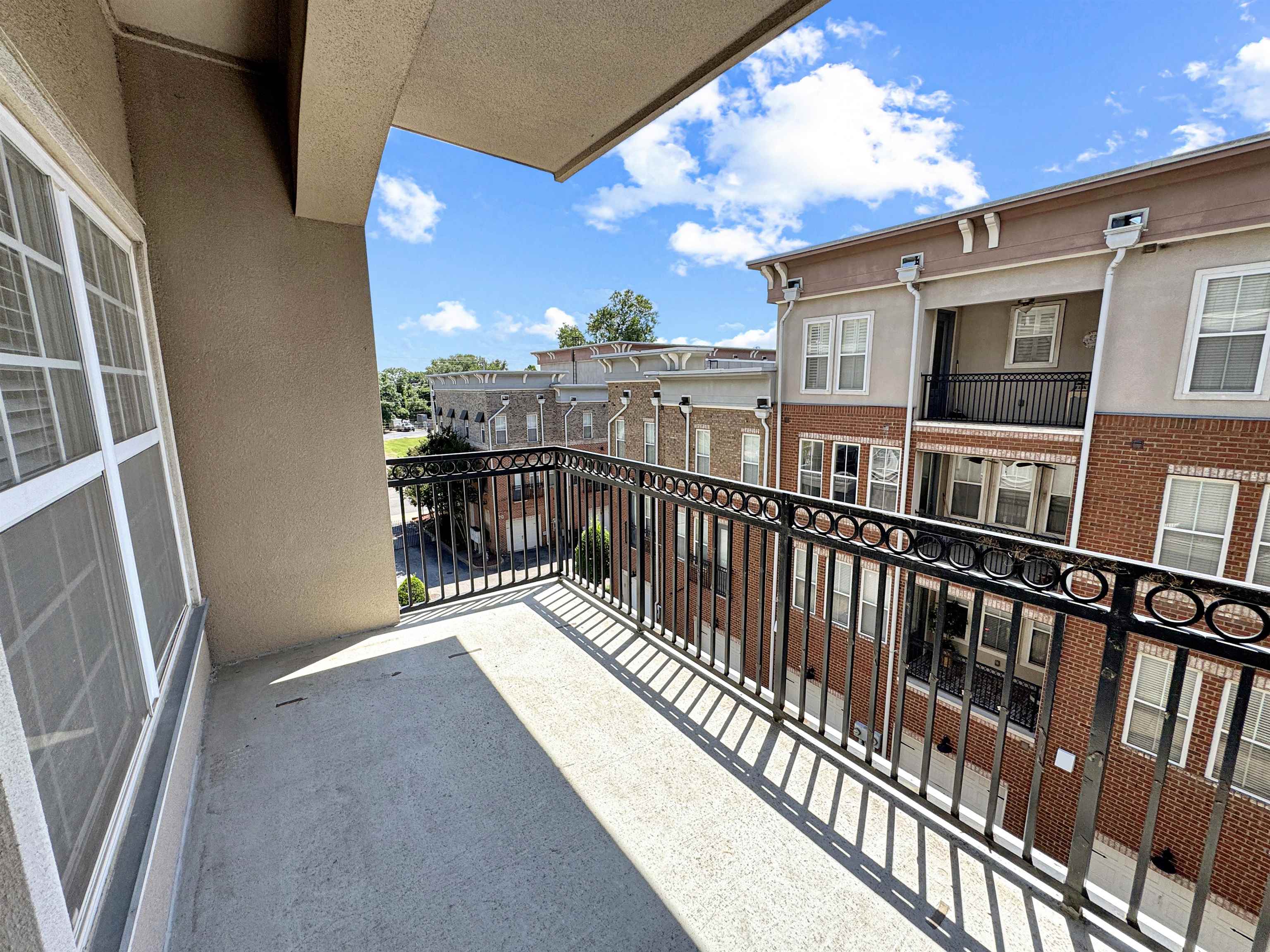 665 Tennessee St 407 Property Photo 24