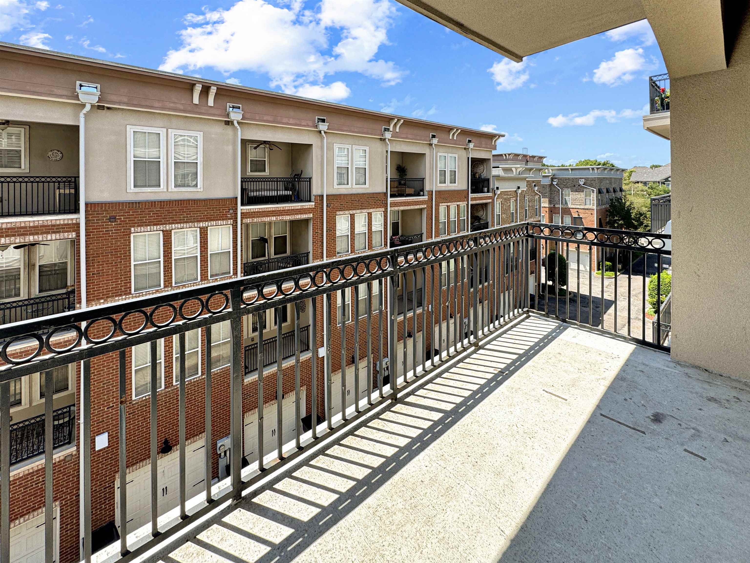 665 Tennessee St 407 Property Photo 25