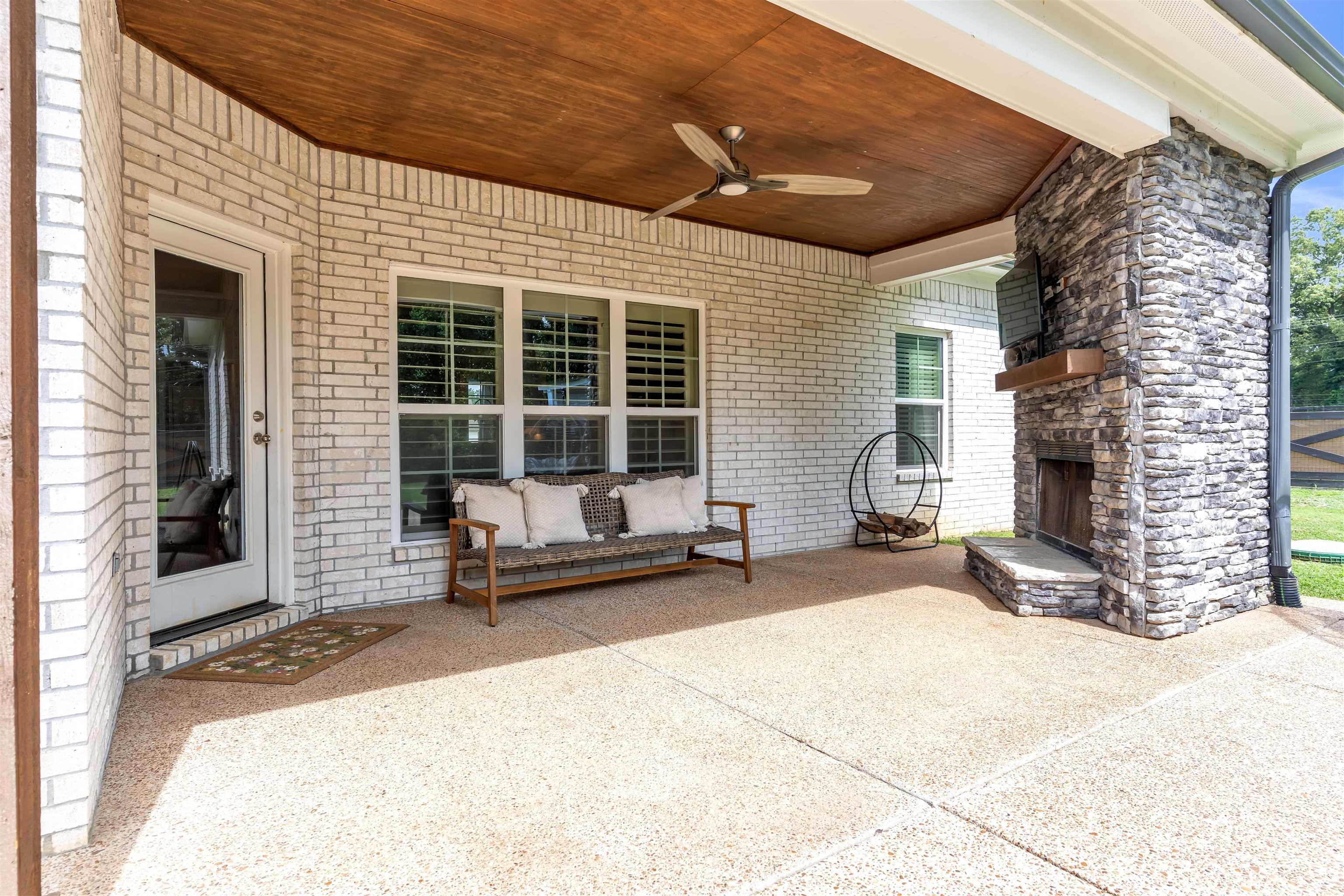 55 Madeline Blvd Property Photo 33