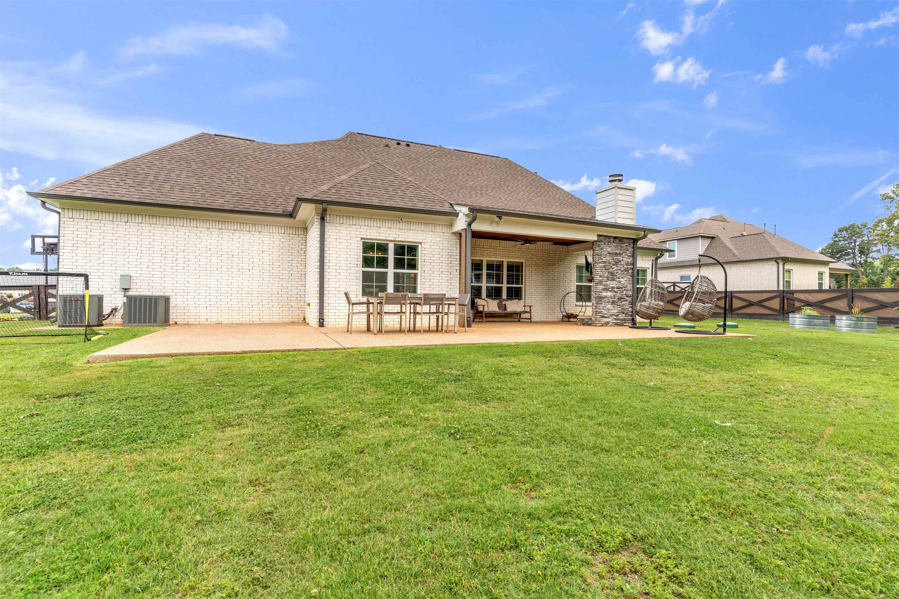 55 Madeline Blvd Property Photo 35