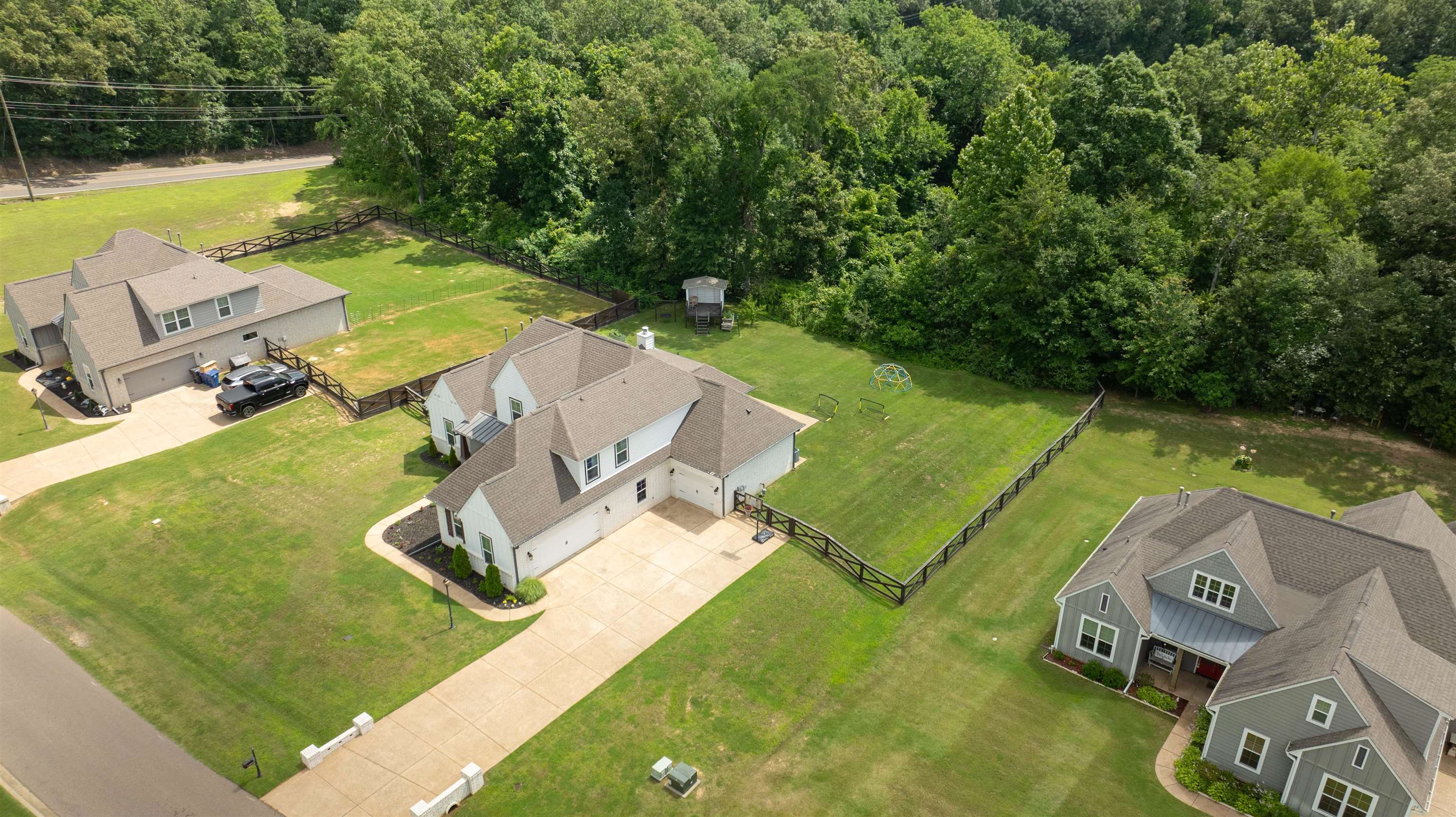 55 Madeline Blvd Property Photo 36
