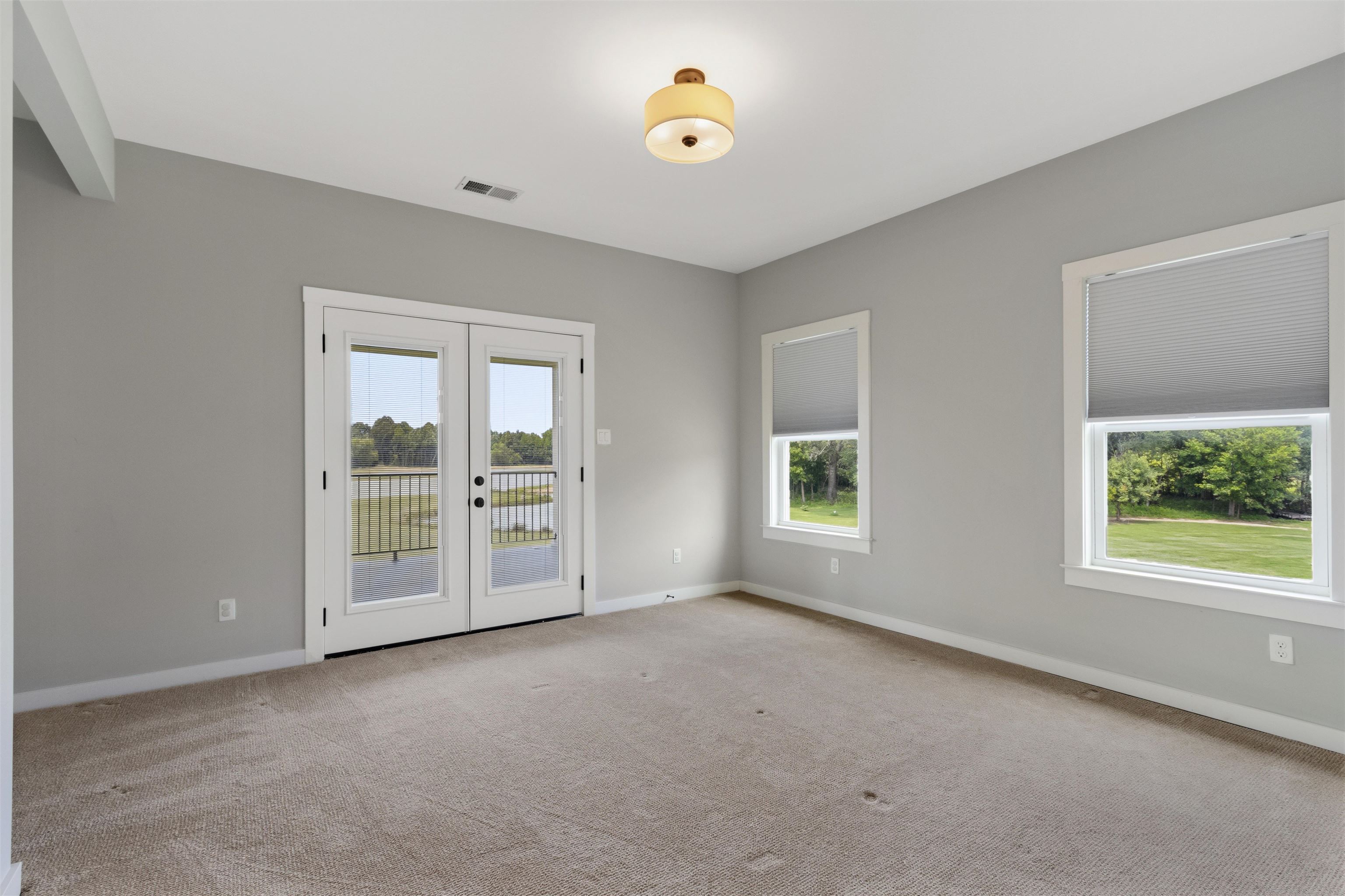 255 Lake Pointe Cv Property Photo 26