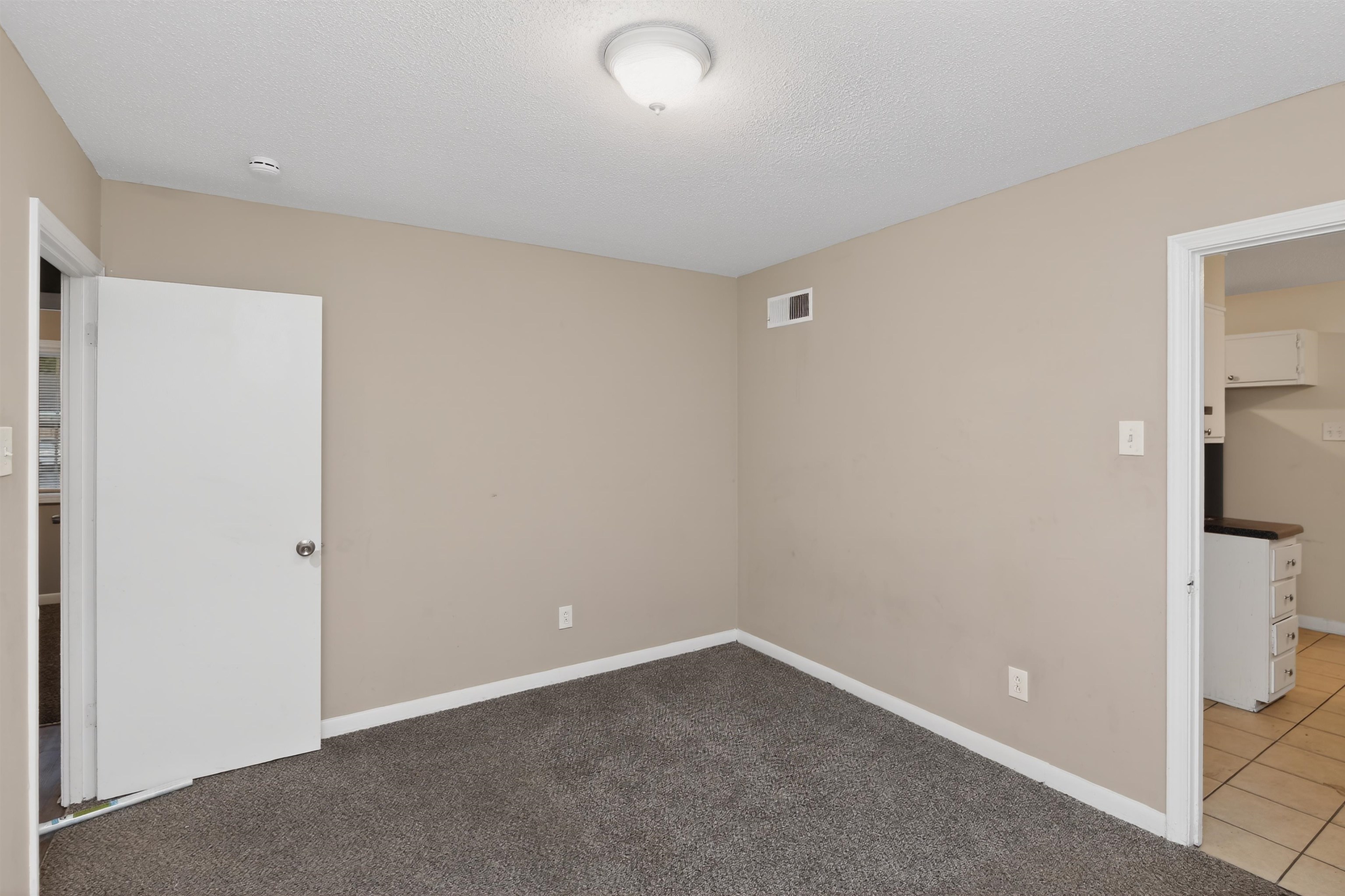 2911 Claudette Rd Property Photo 16