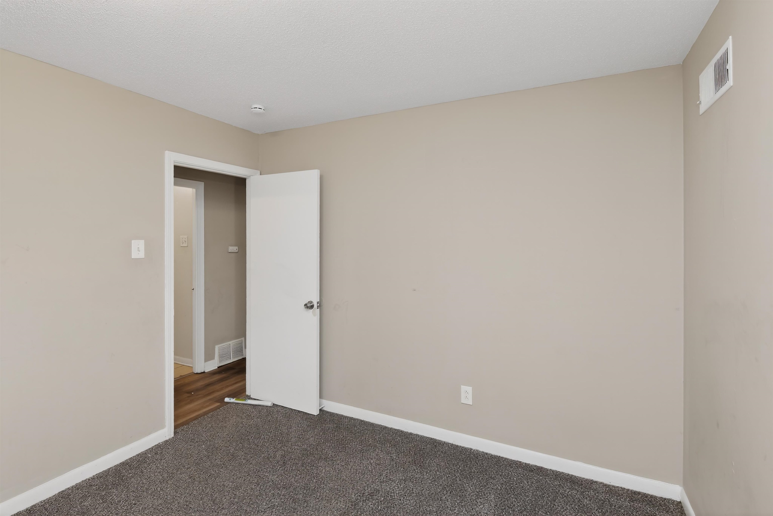 2911 Claudette Rd Property Photo 20