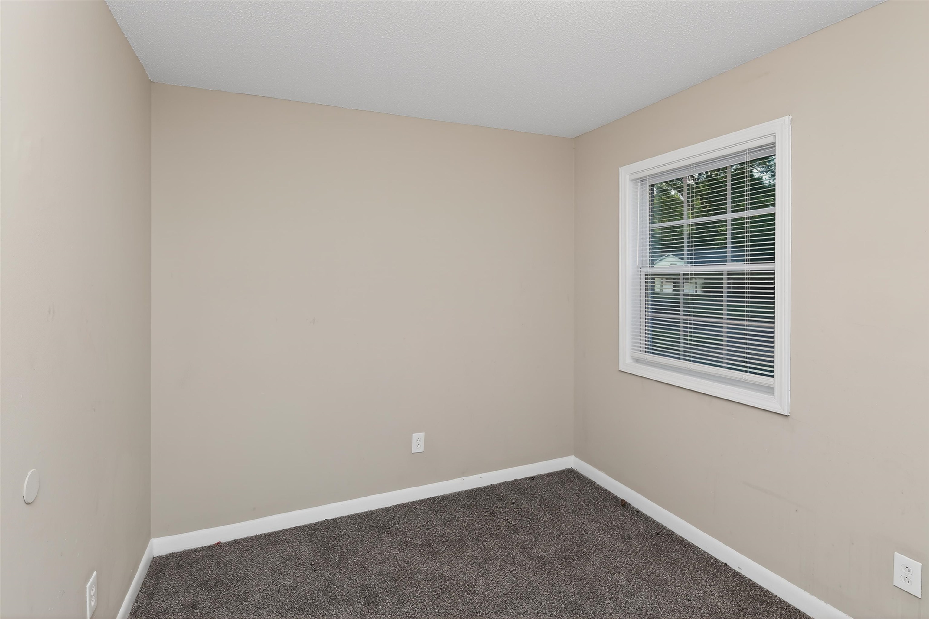 2911 Claudette Rd Property Photo 24