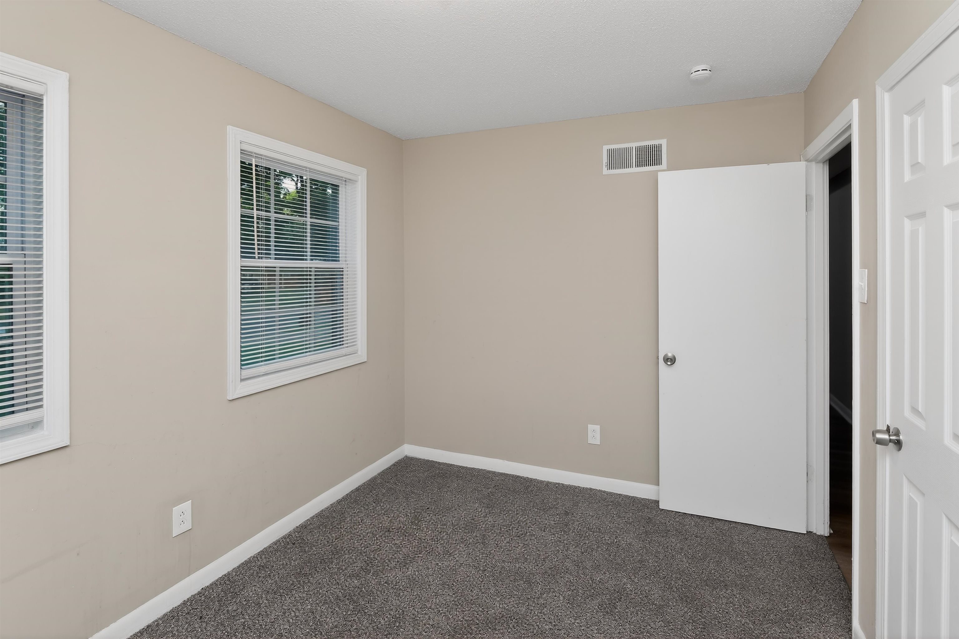 2911 Claudette Rd Property Photo 25