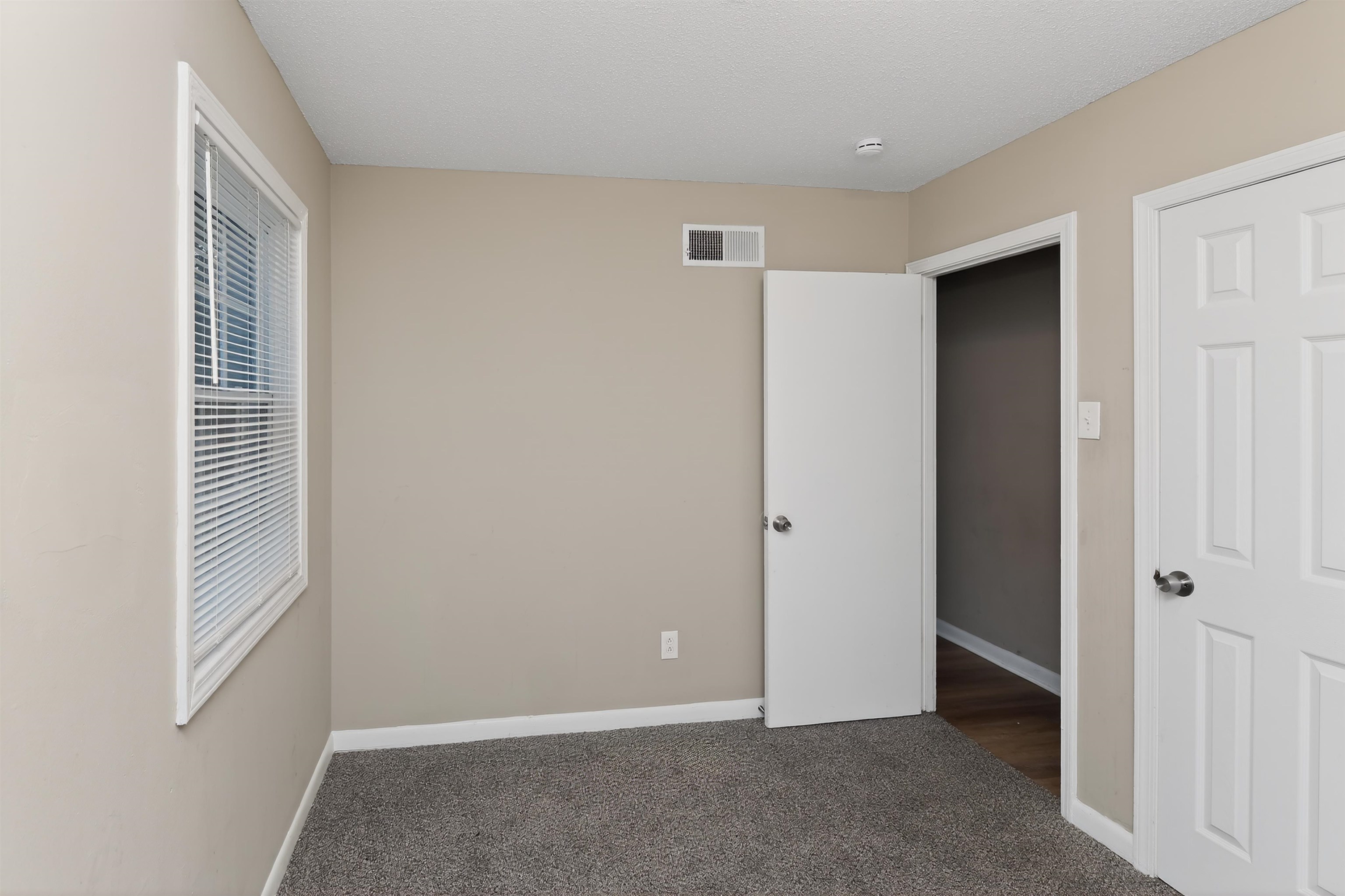 2911 Claudette Rd Property Photo 26
