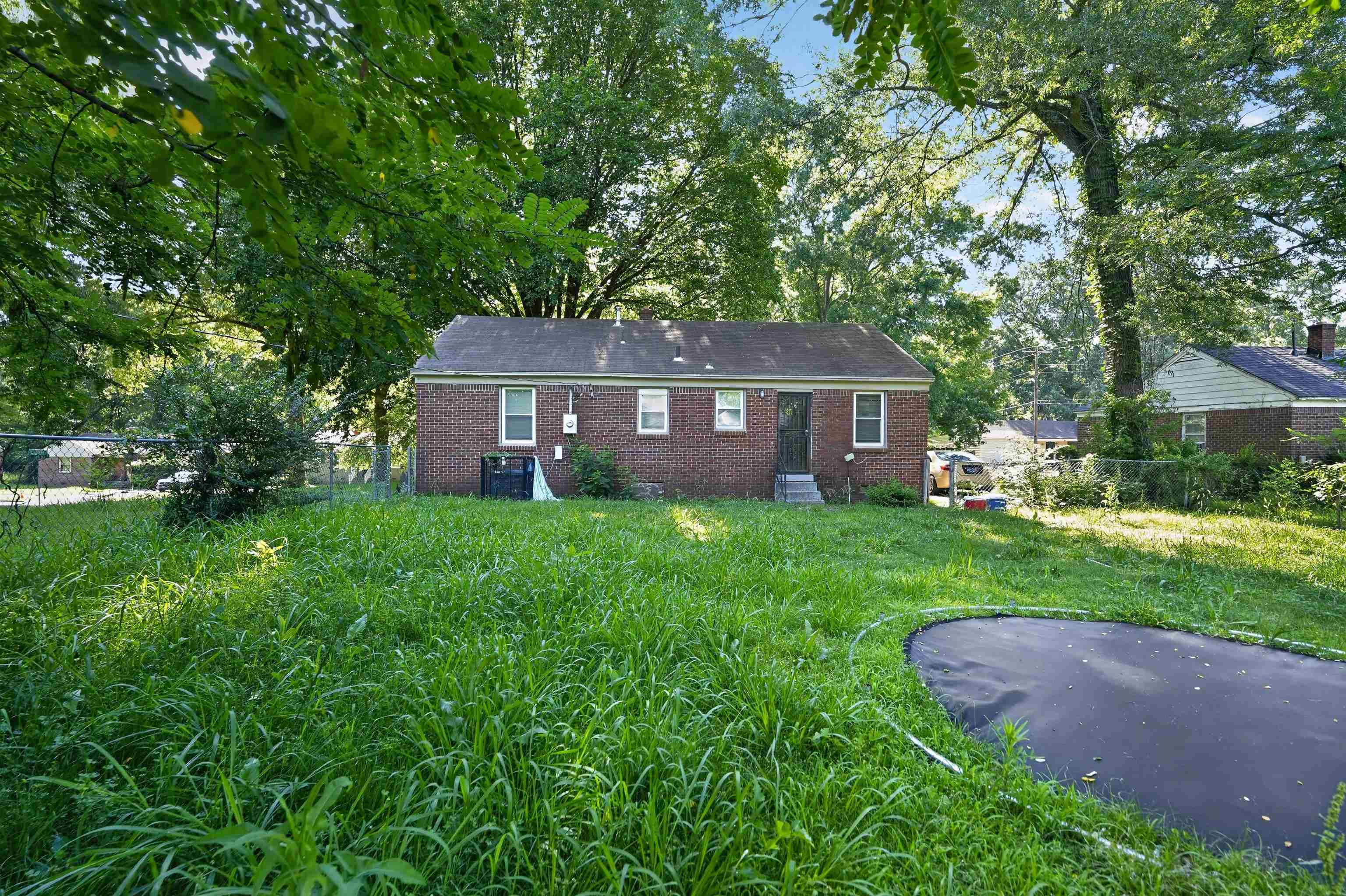 3117 St Charles Dr Property Photo 3