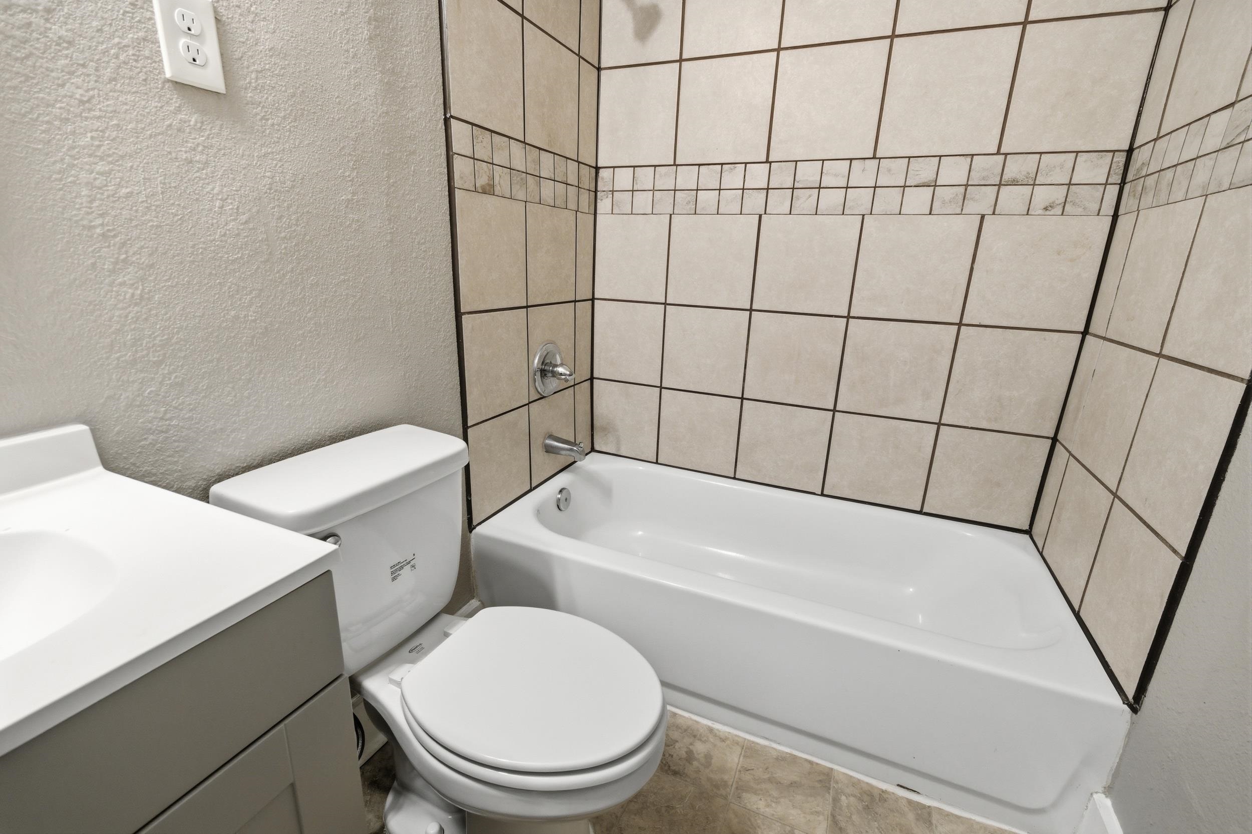 3588 Bowen Ave Property Photo 35