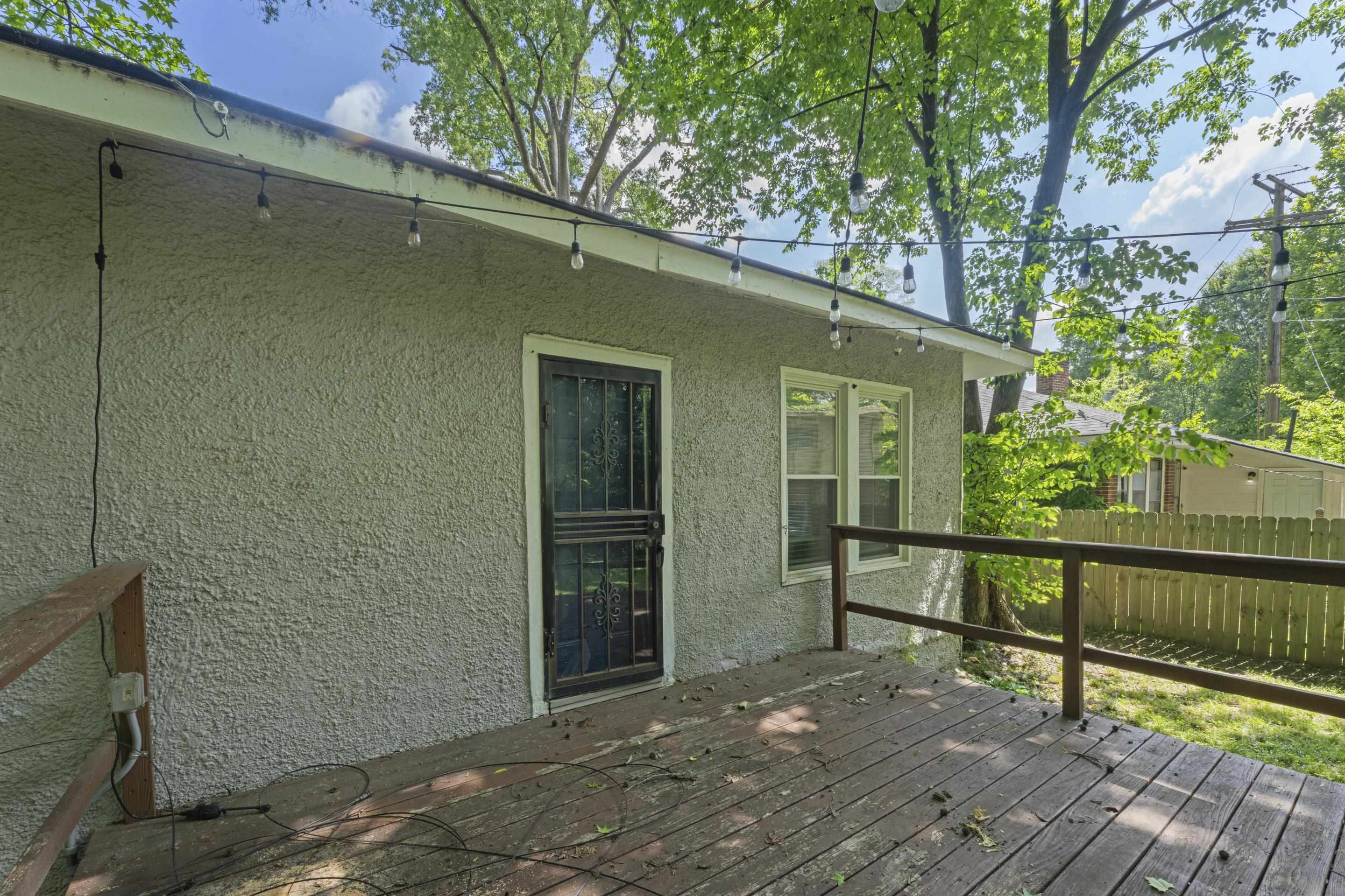1489 Faxon Ave Property Photo 25