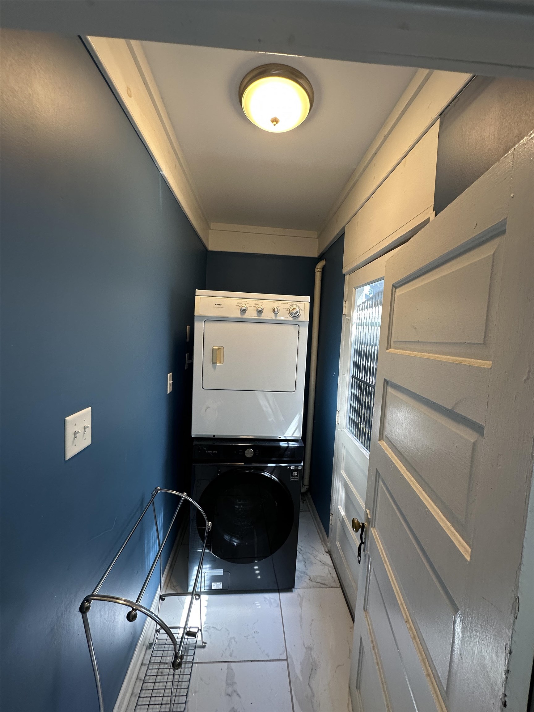 1884 Vinton Ave Property Photo 17