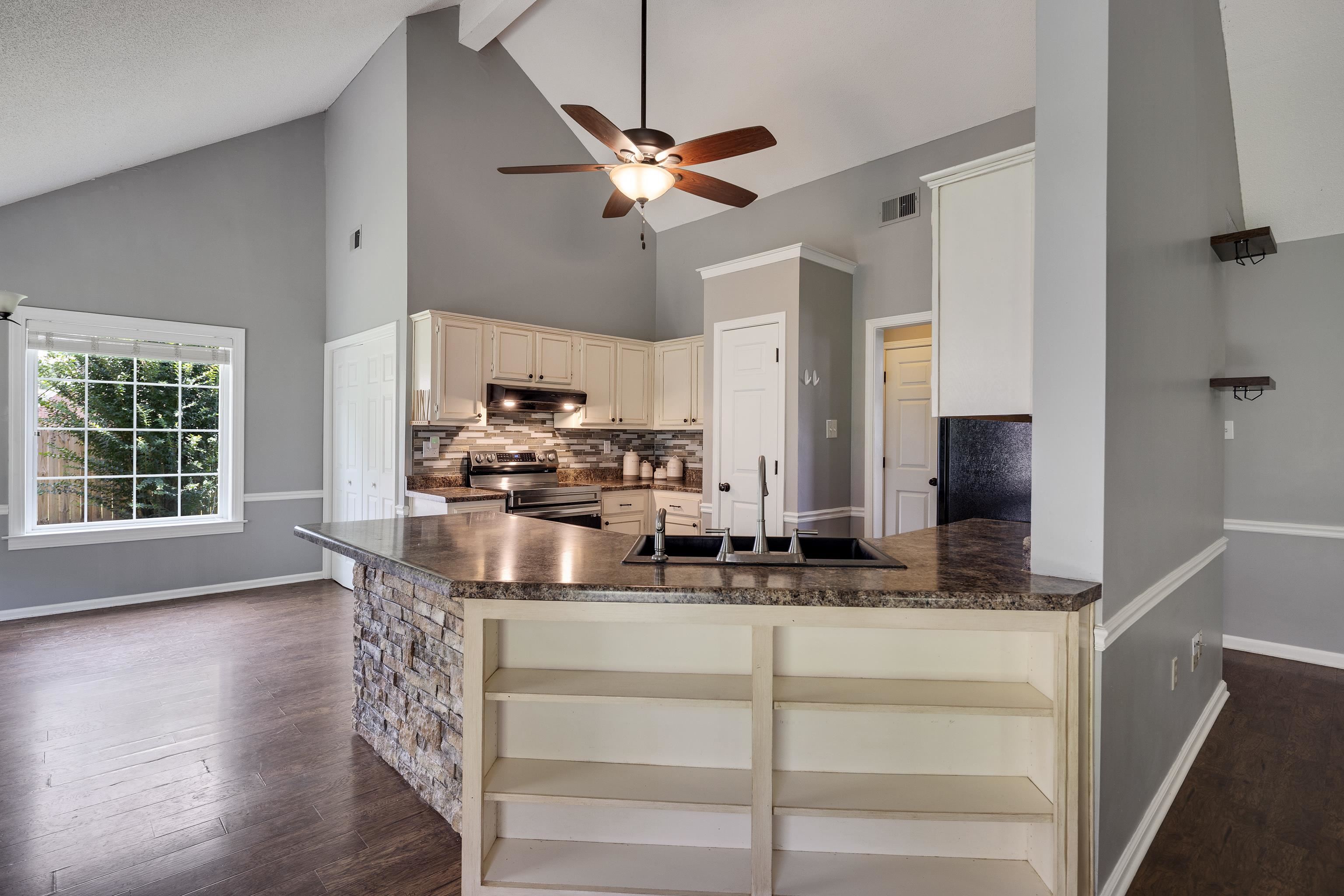 4166 Meadow Field Ln Property Photo 12