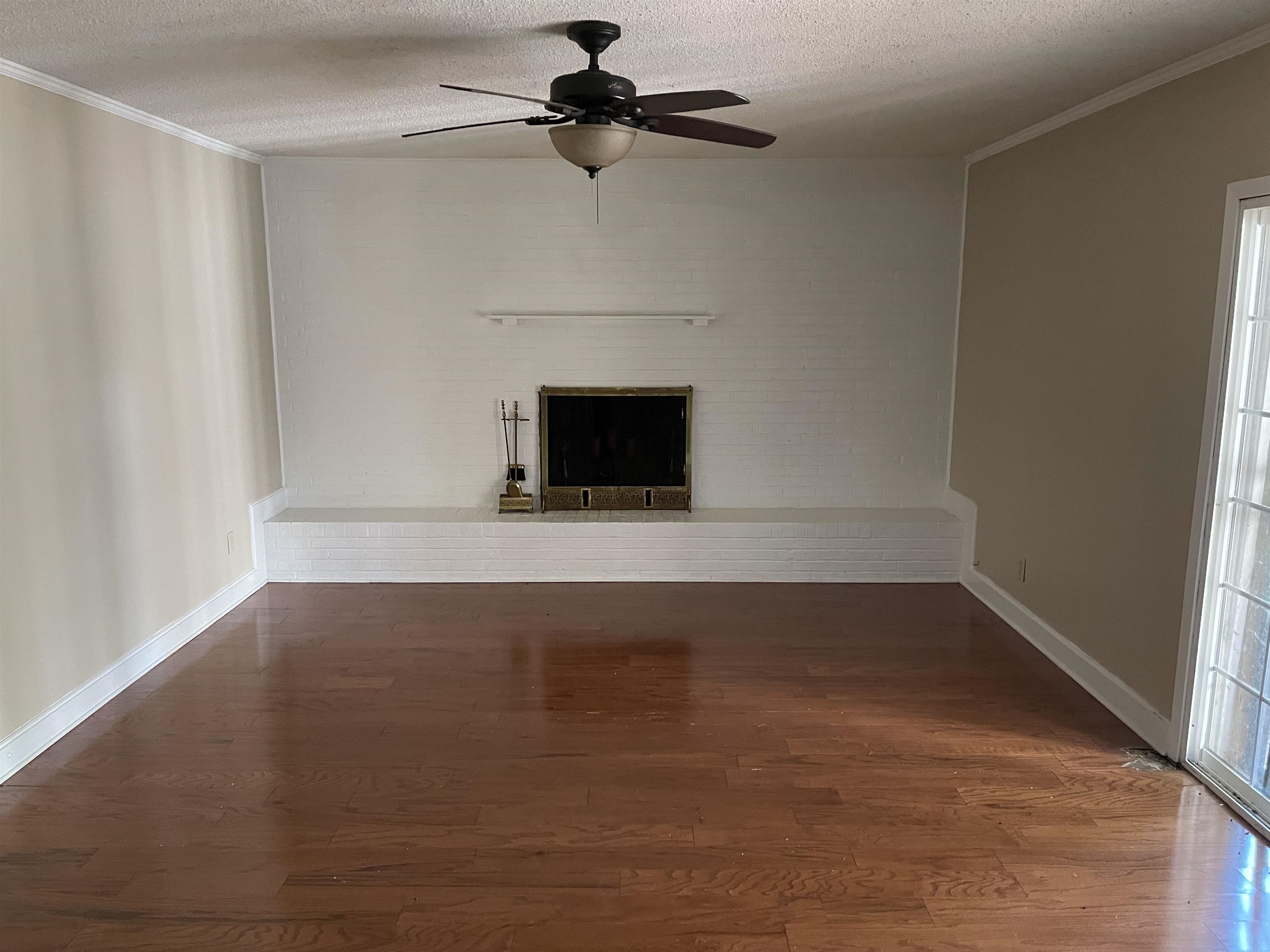 3643 W Big Bend Dr Property Photo 4