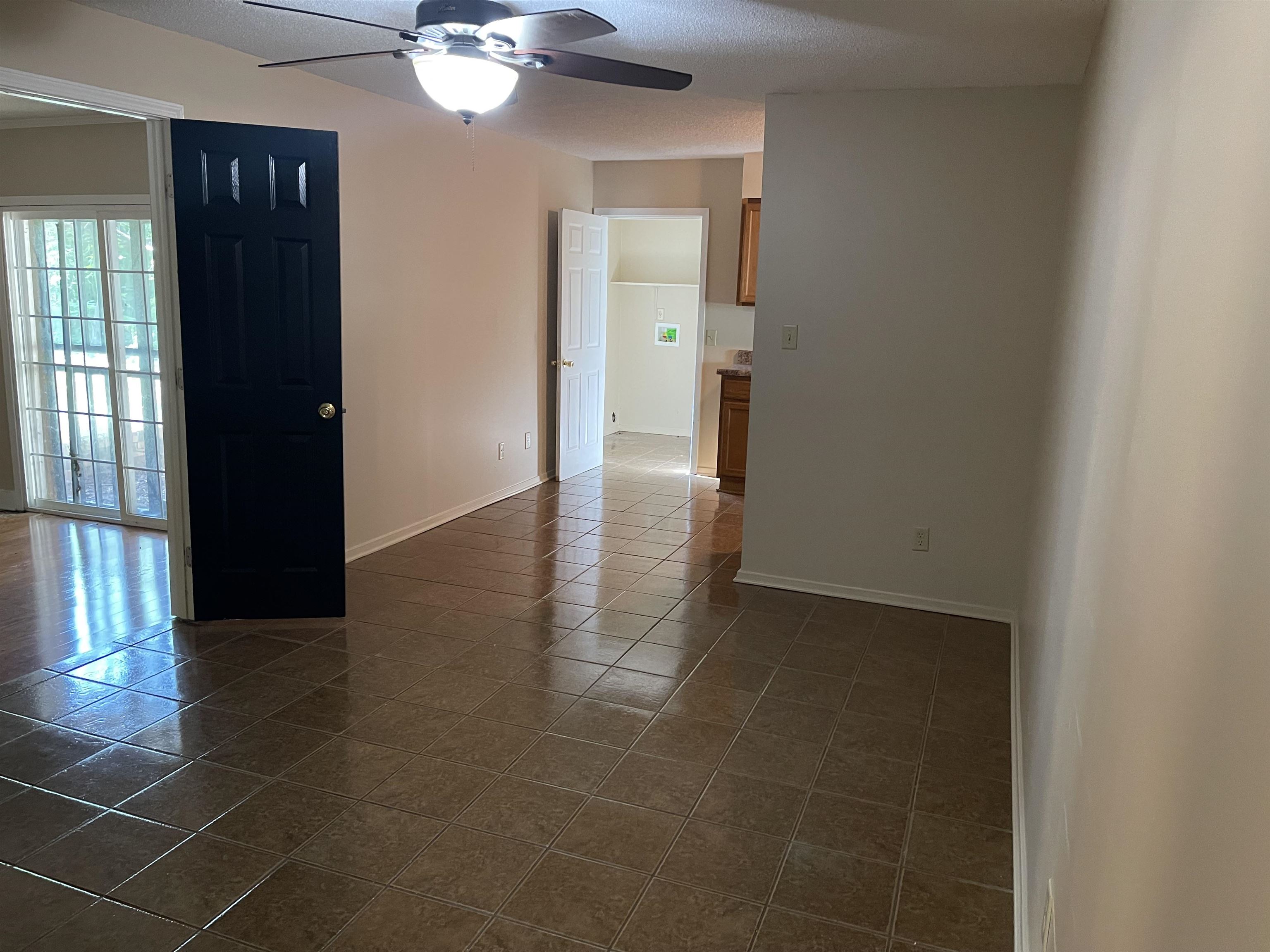 3643 W Big Bend Dr Property Photo 10